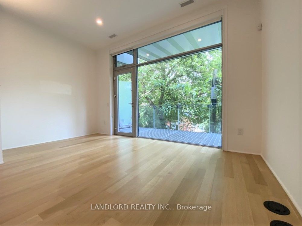 15 Cummings Street Th2 Property Photo 8