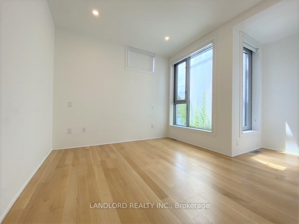 15 Cummings Street Th2 Property Photo 12