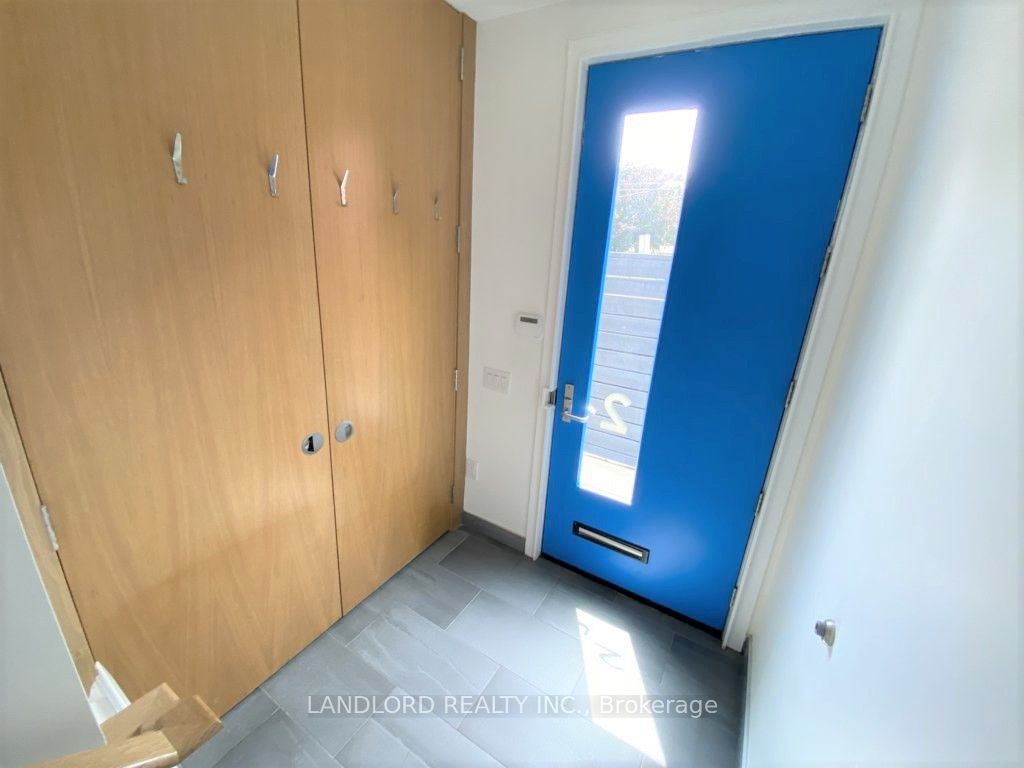 15 Cummings Street Th2 Property Photo 17