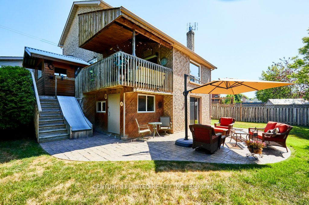 106 Lichen Court Property Photo 7
