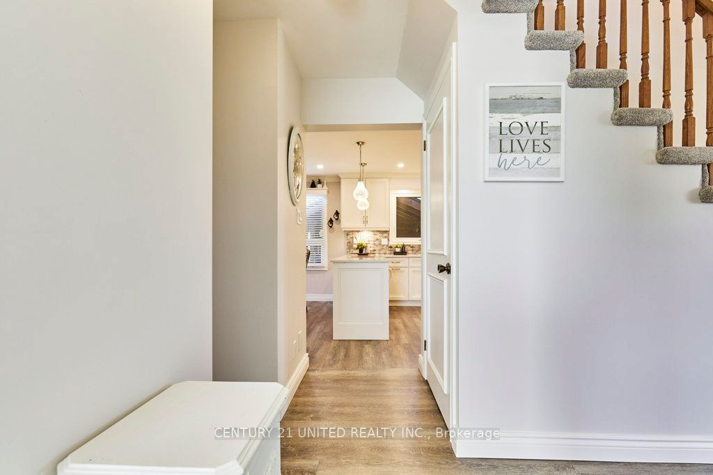 106 Lichen Court Property Photo 25