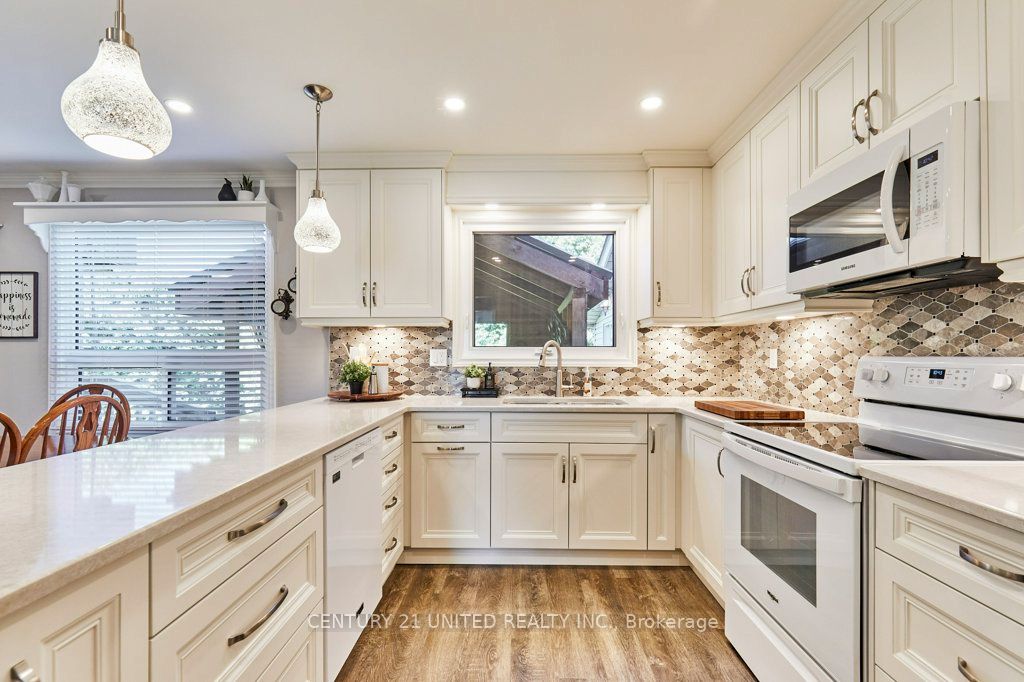 106 Lichen Court Property Photo 27