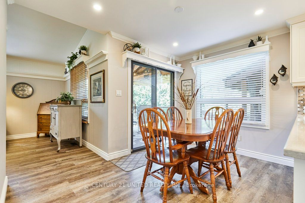 106 Lichen Court Property Photo 28