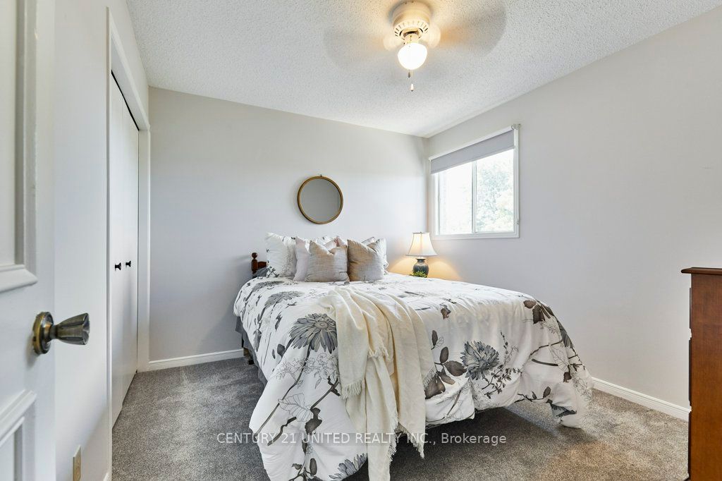 106 Lichen Court Property Photo 38