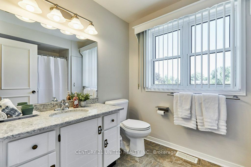 106 Lichen Court Property Photo 40