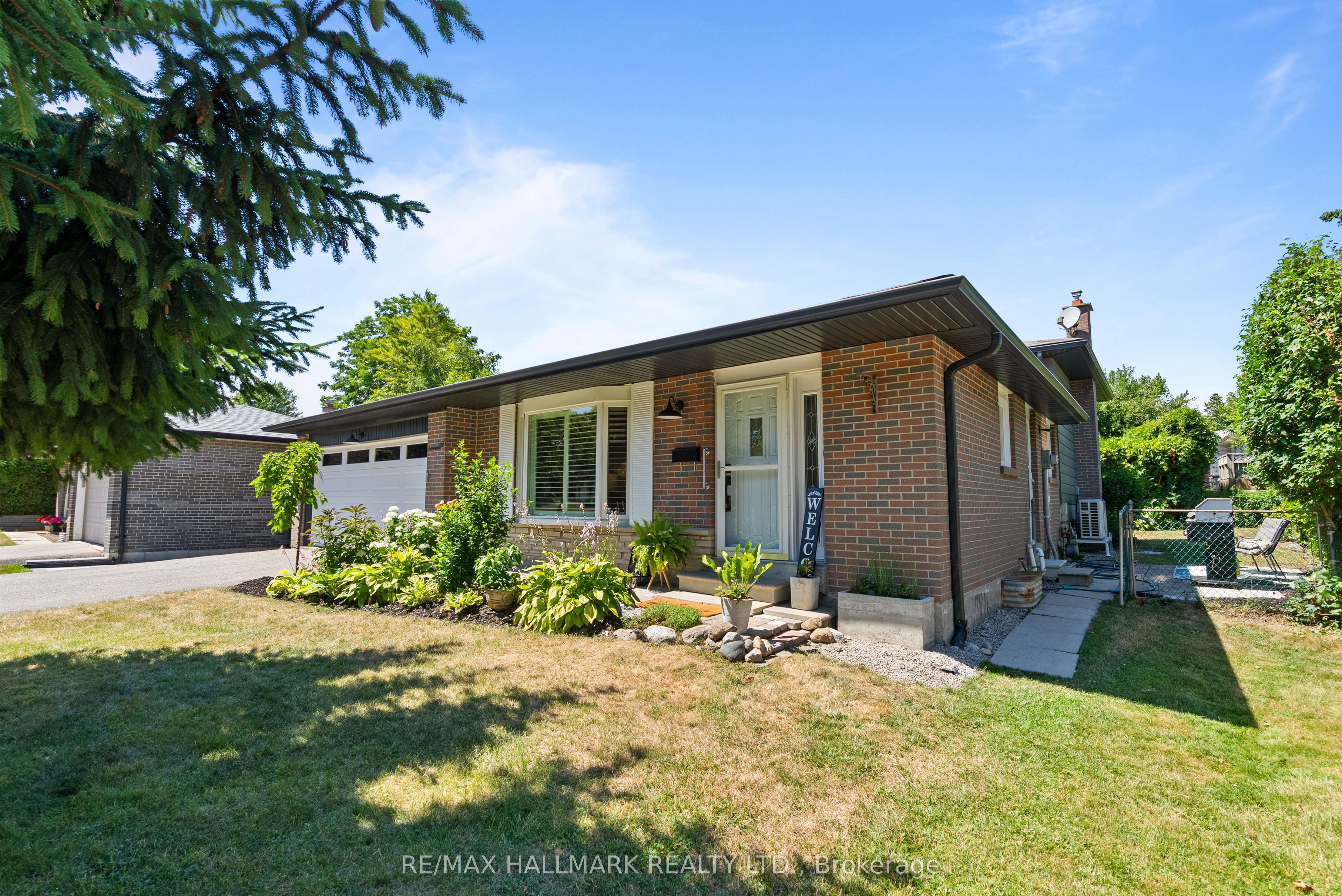 149 Clappison Boulevard Property Photo 4