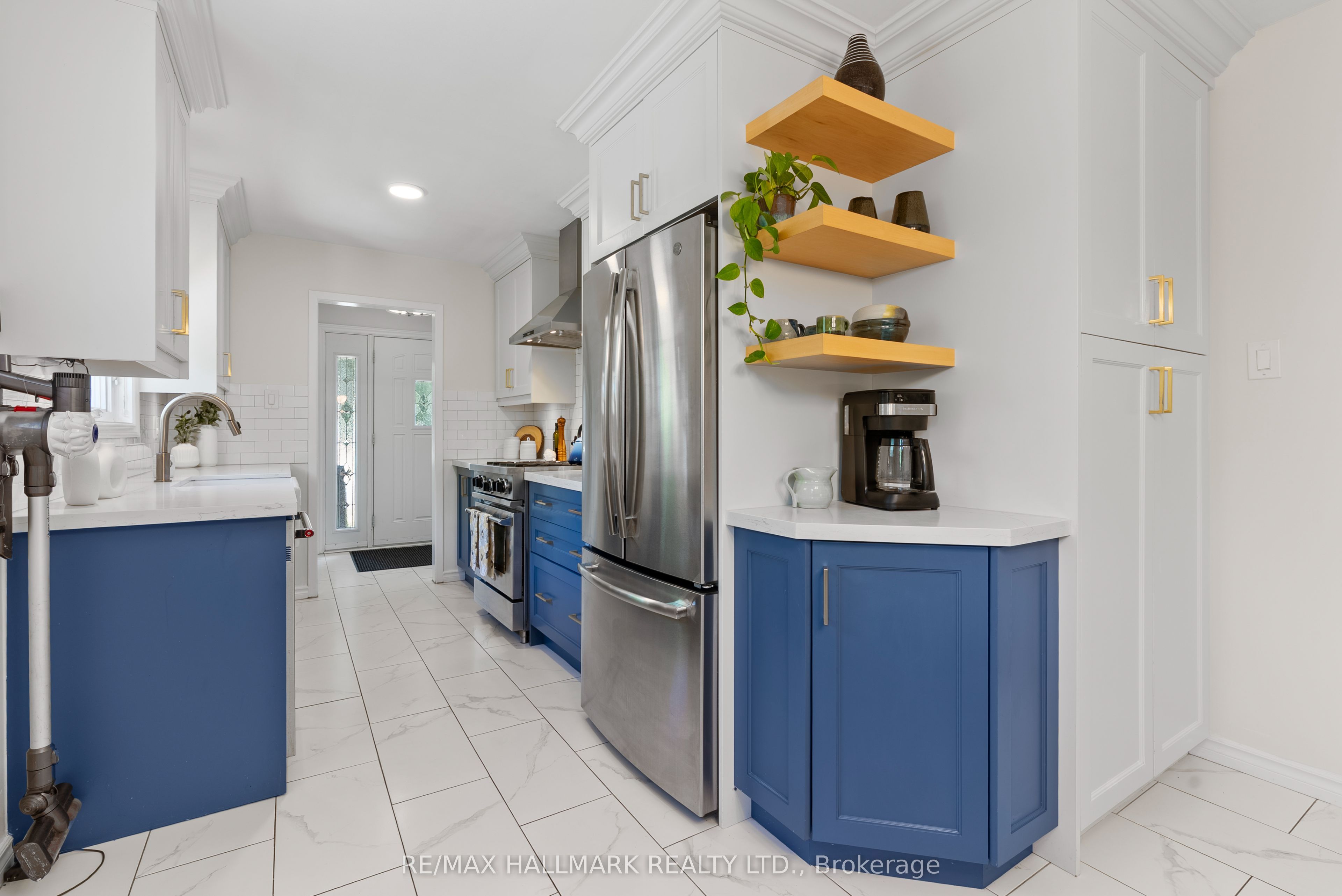 149 Clappison Boulevard Property Photo 6