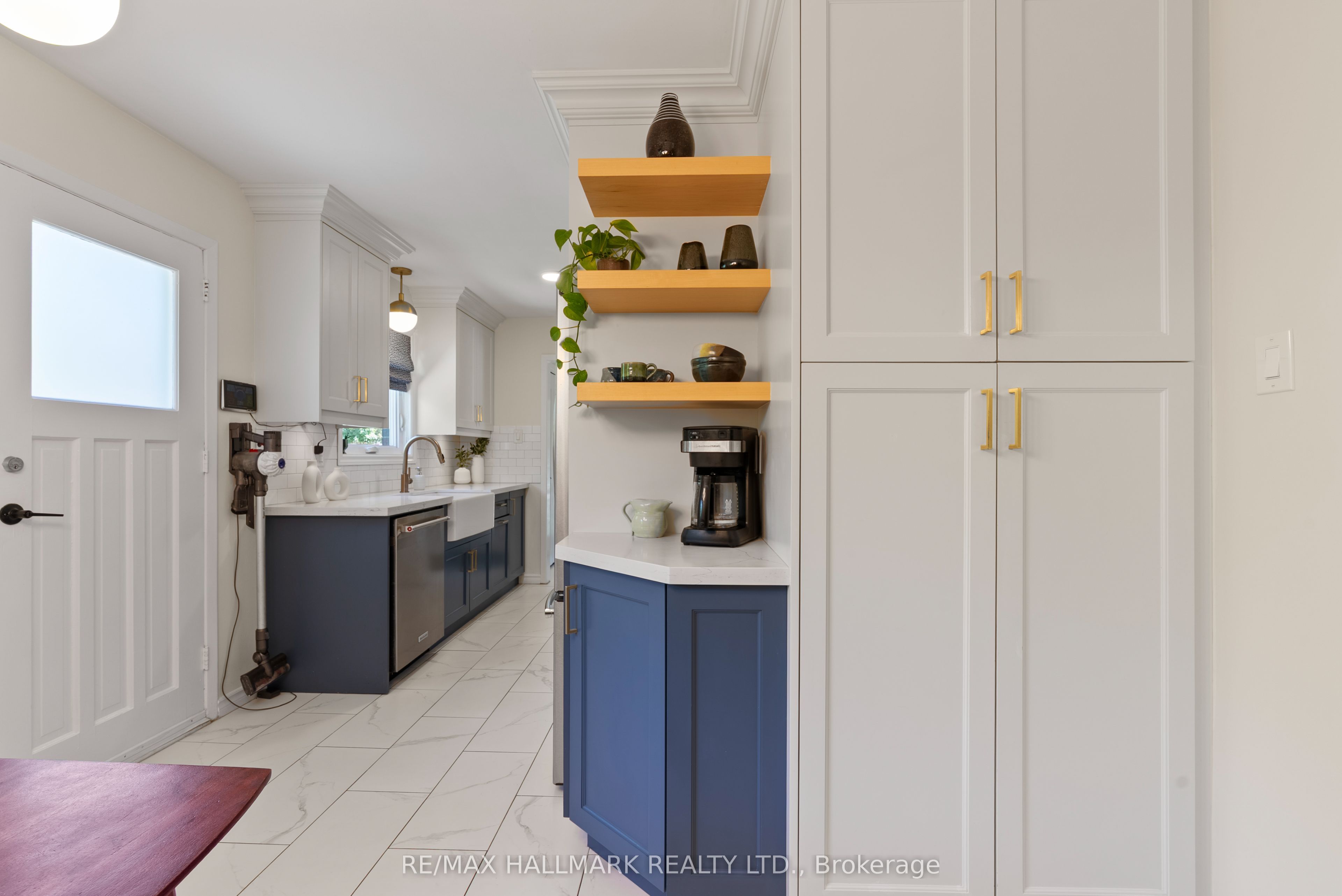 149 Clappison Boulevard Property Photo 8