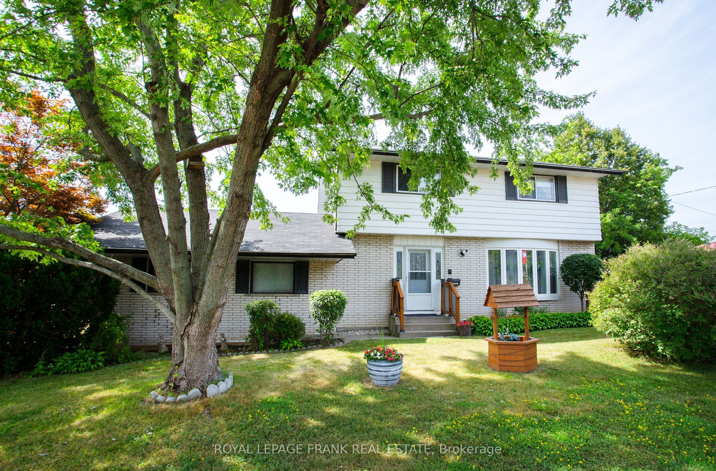 1 Roosevelt Avenue Property Photo