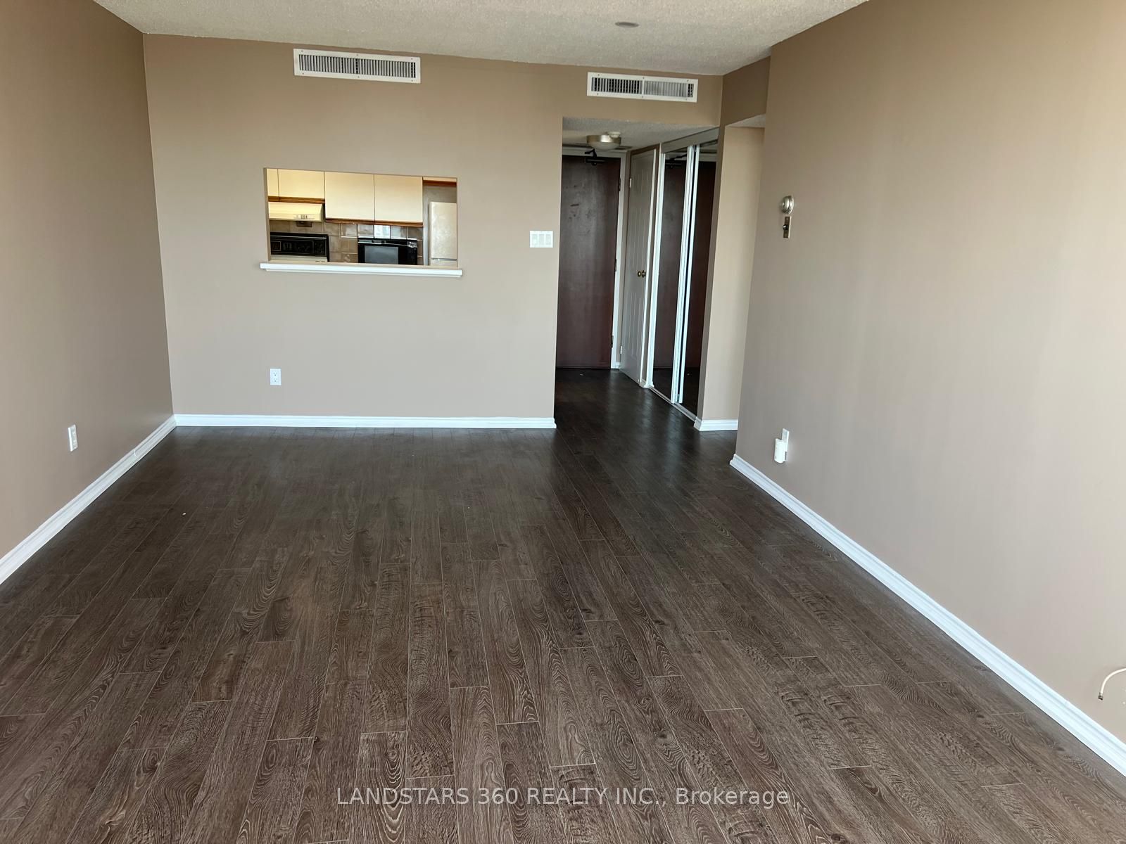 160 Alton Towns Circle 1813 Property Photo 8