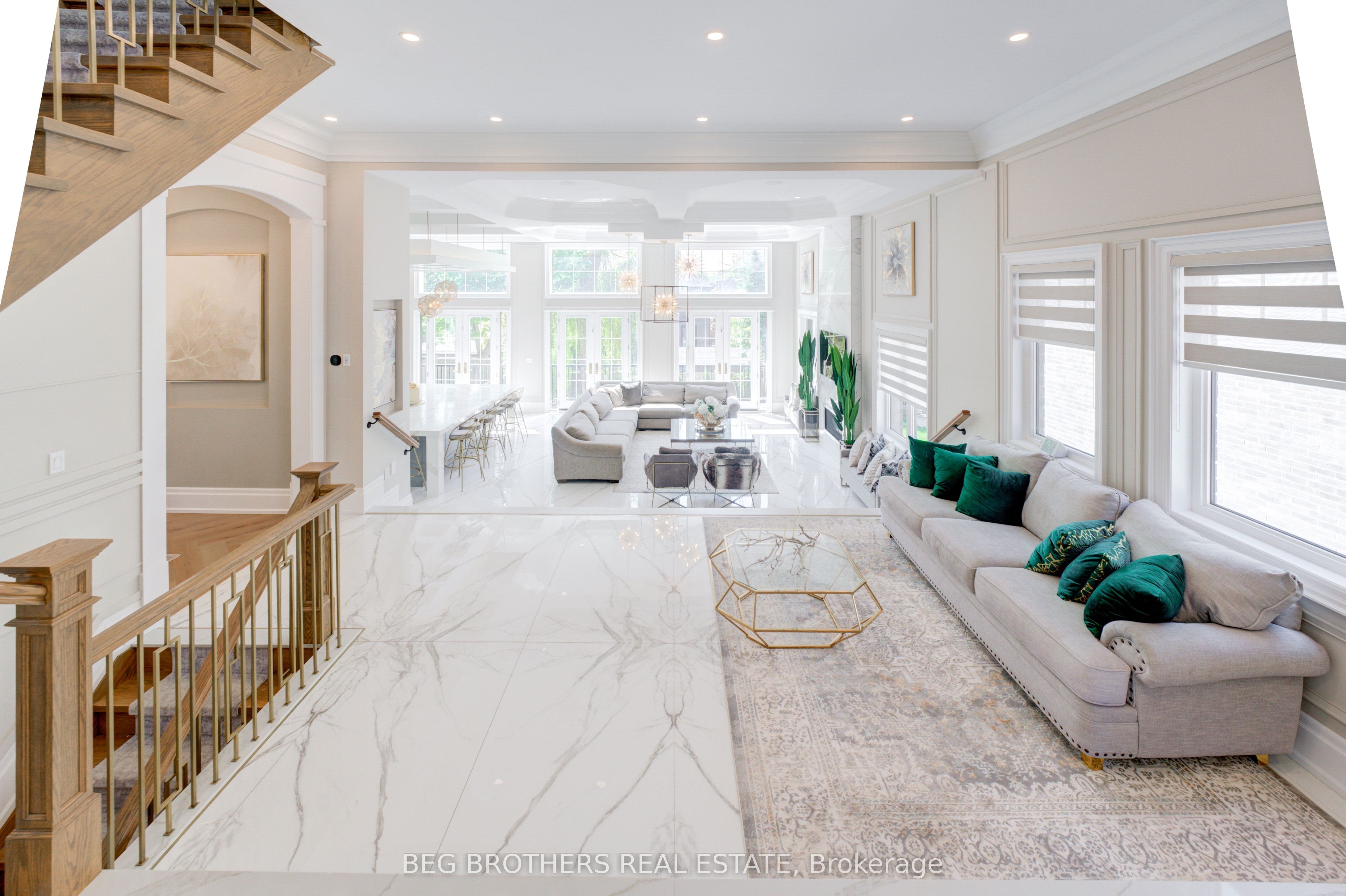 415 Sheppard Avenue Property Photo 8