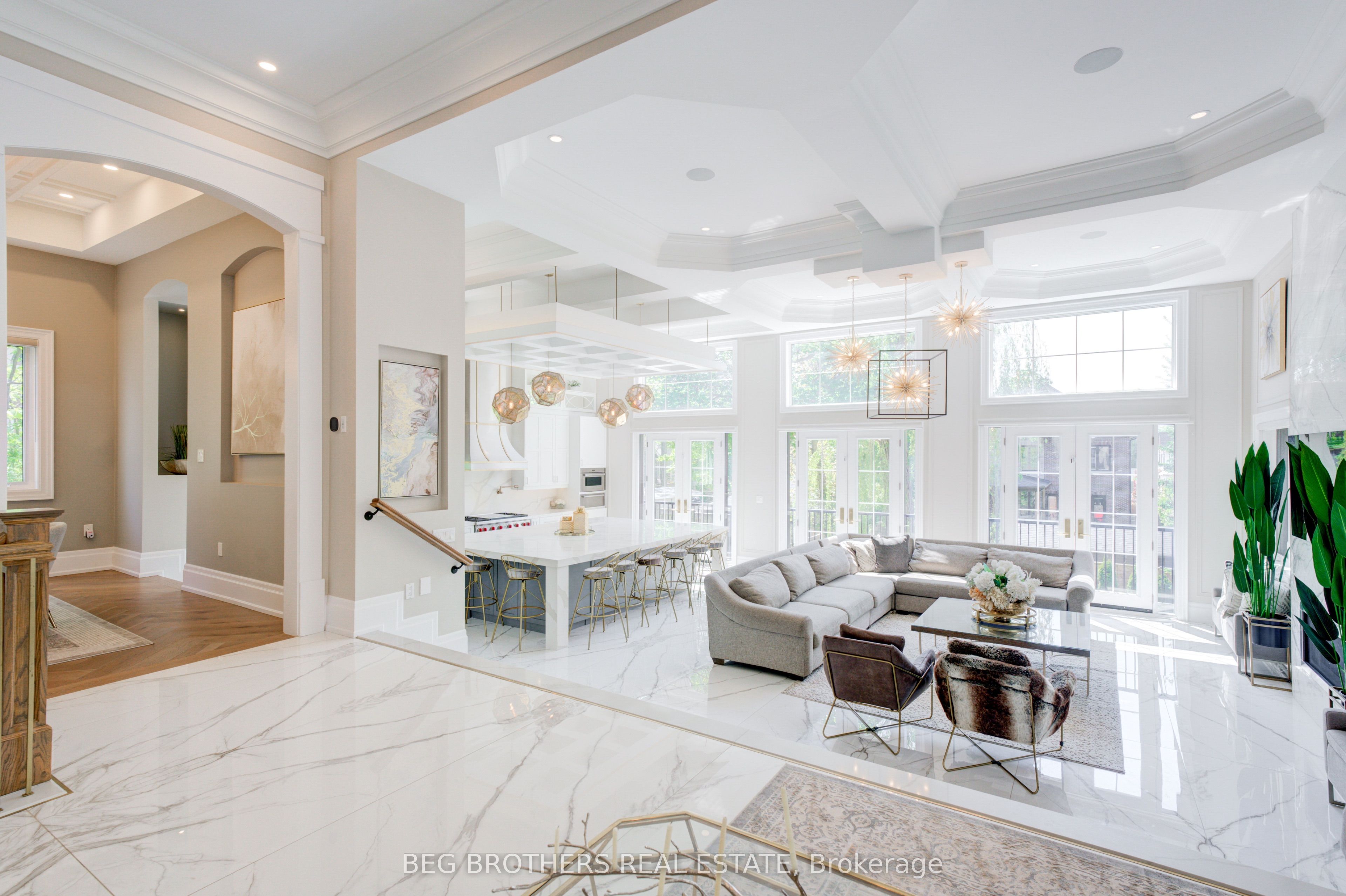 415 Sheppard Avenue Property Photo 9