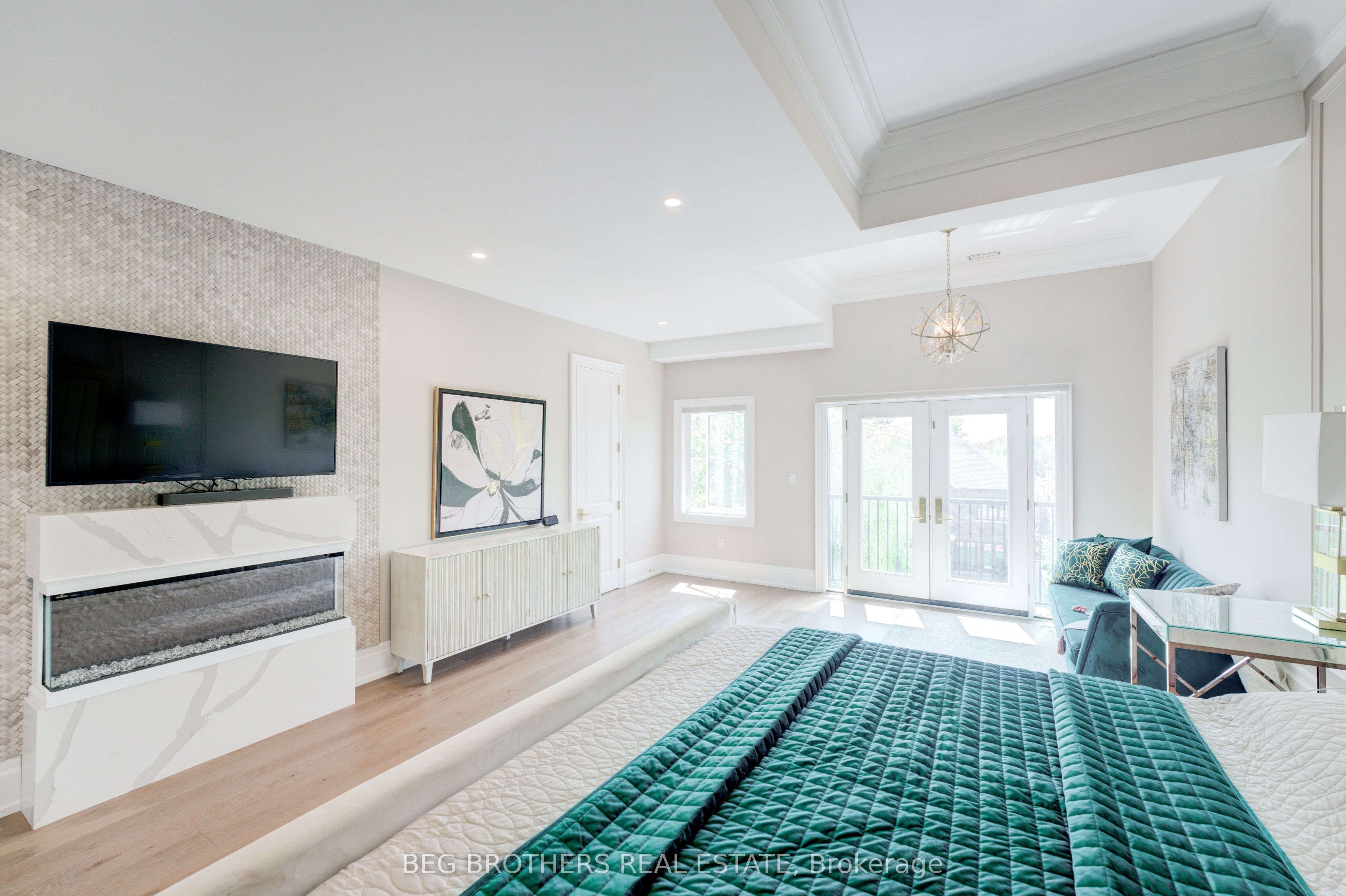 415 Sheppard Avenue Property Photo 27