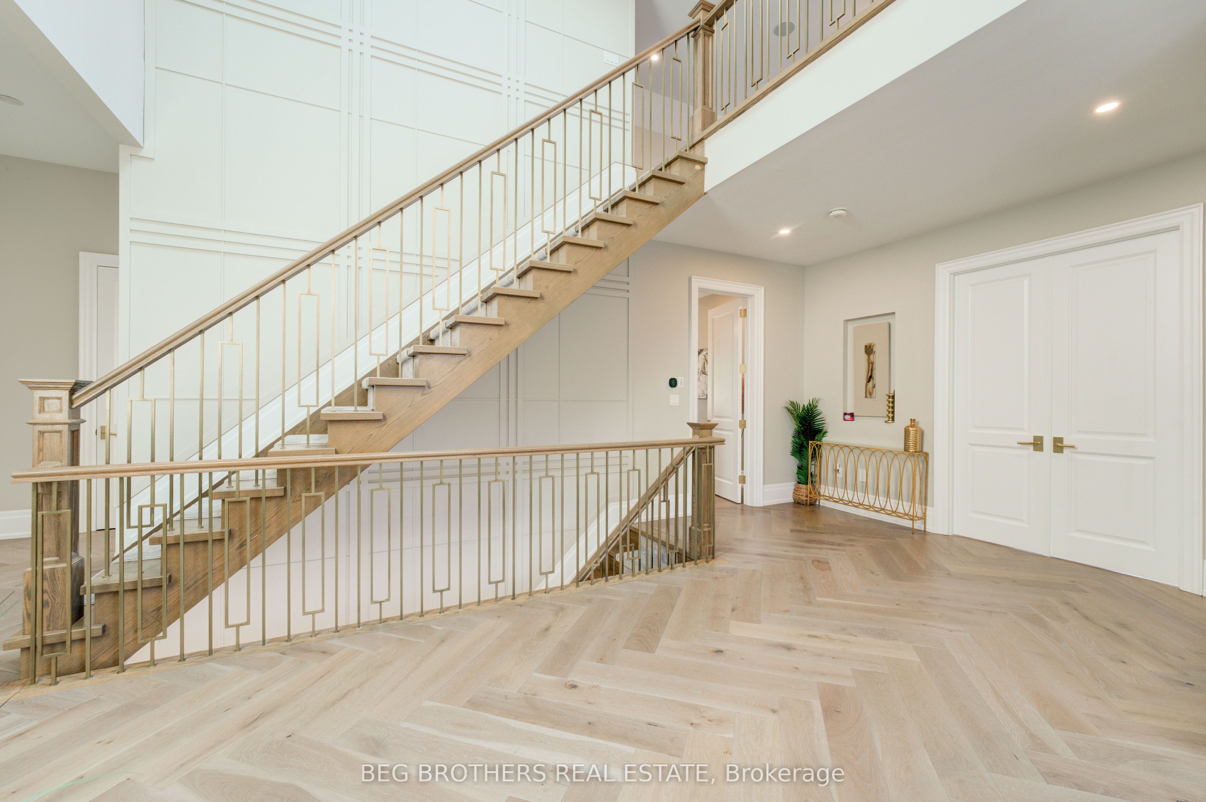 415 Sheppard Avenue Property Photo 35