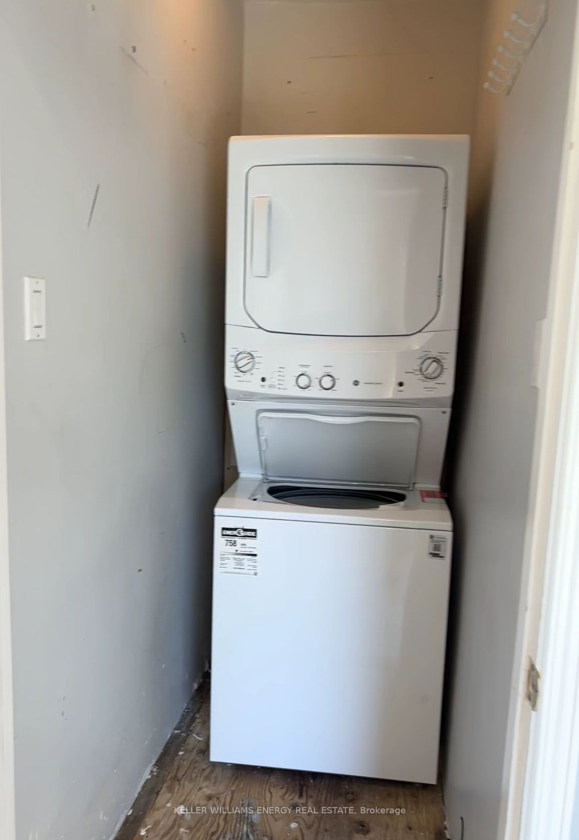 199 Bloor Street W Property Photo 10