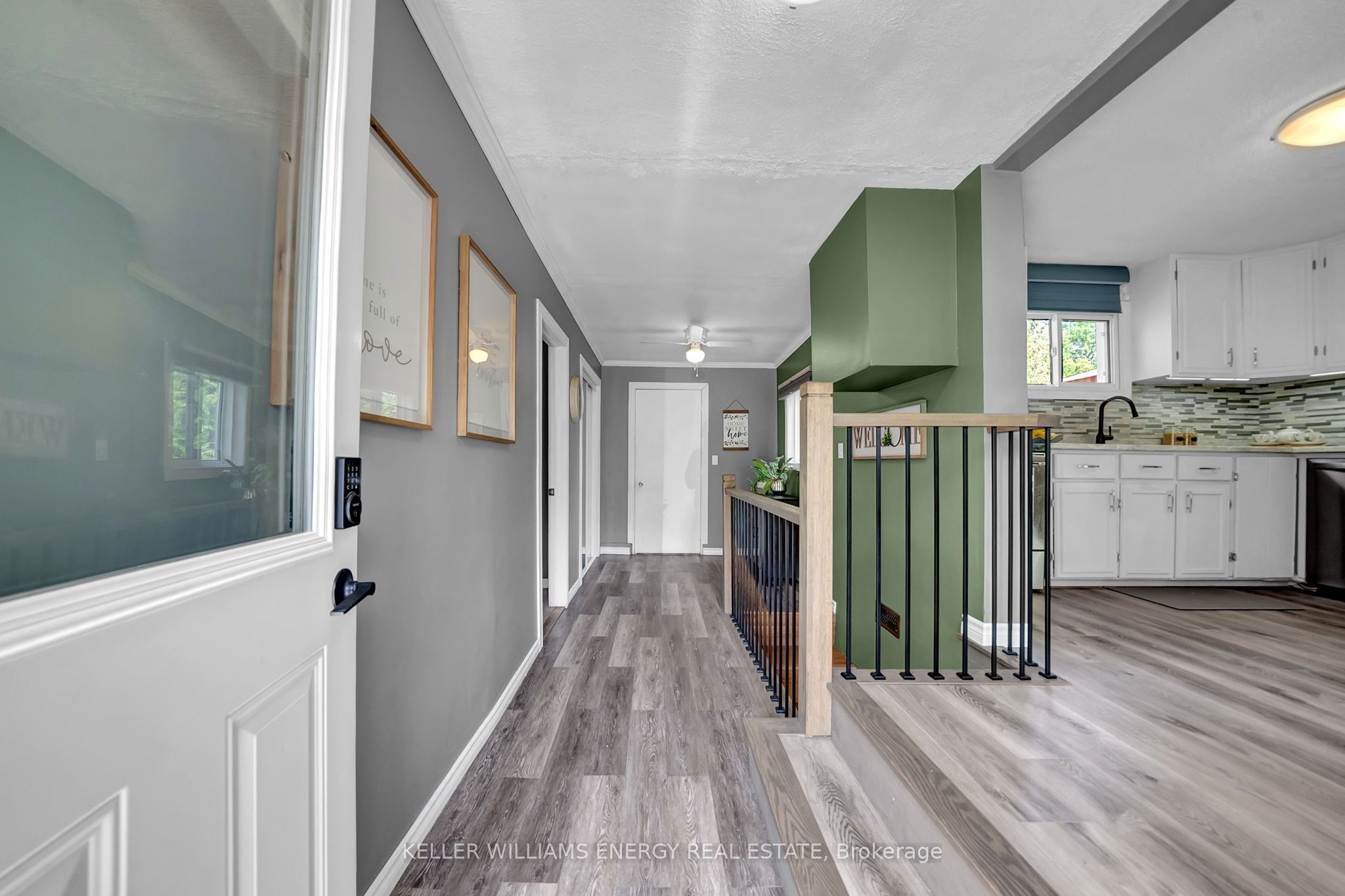 1725 Brownsville Road Property Photo 3
