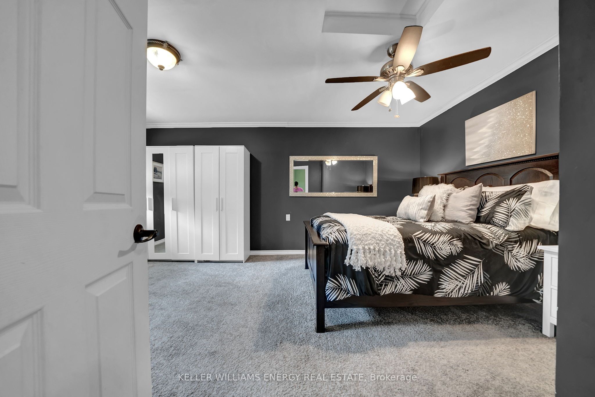 1725 Brownsville Road Property Photo 16