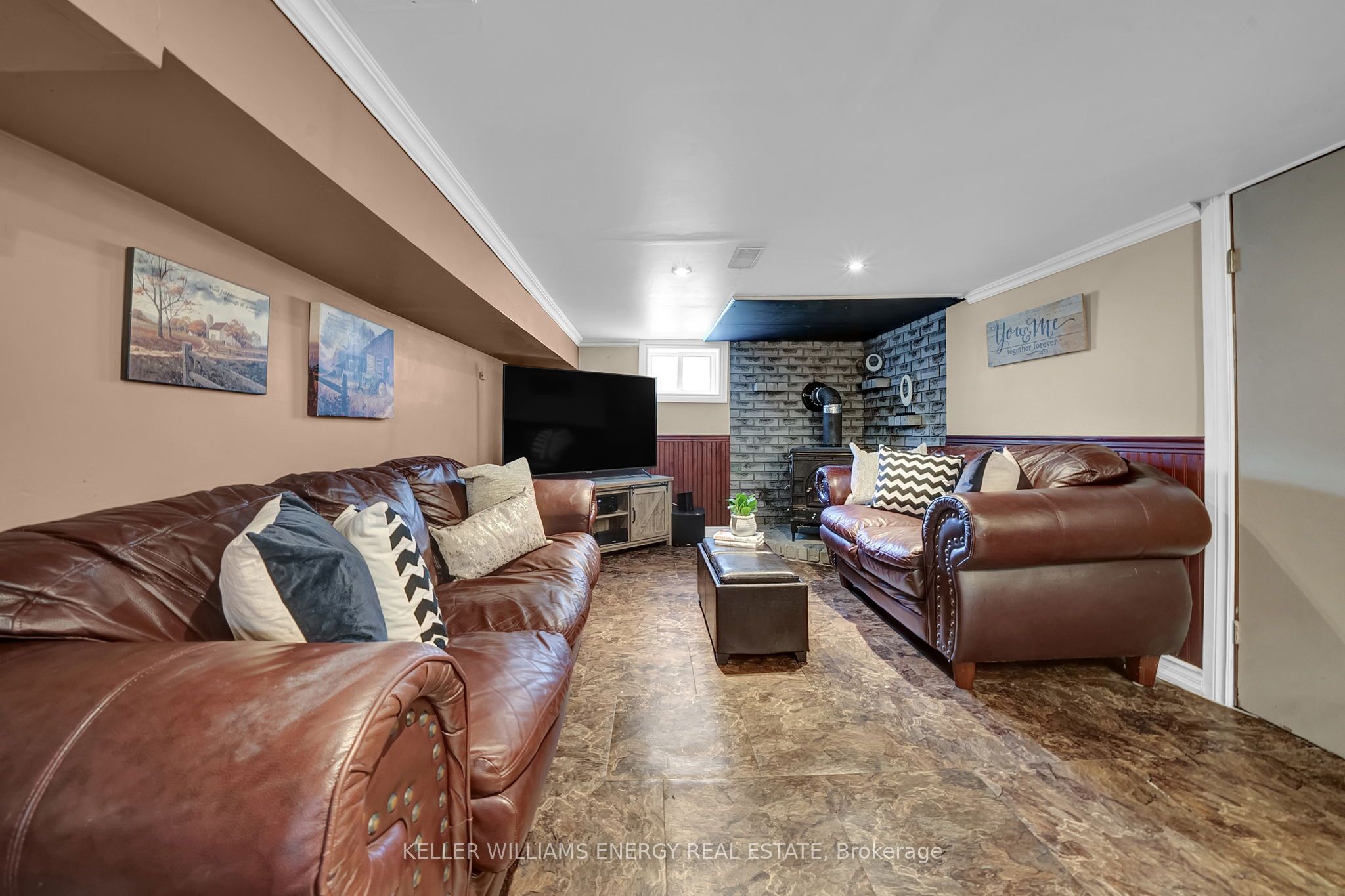 1725 Brownsville Road Property Photo 27