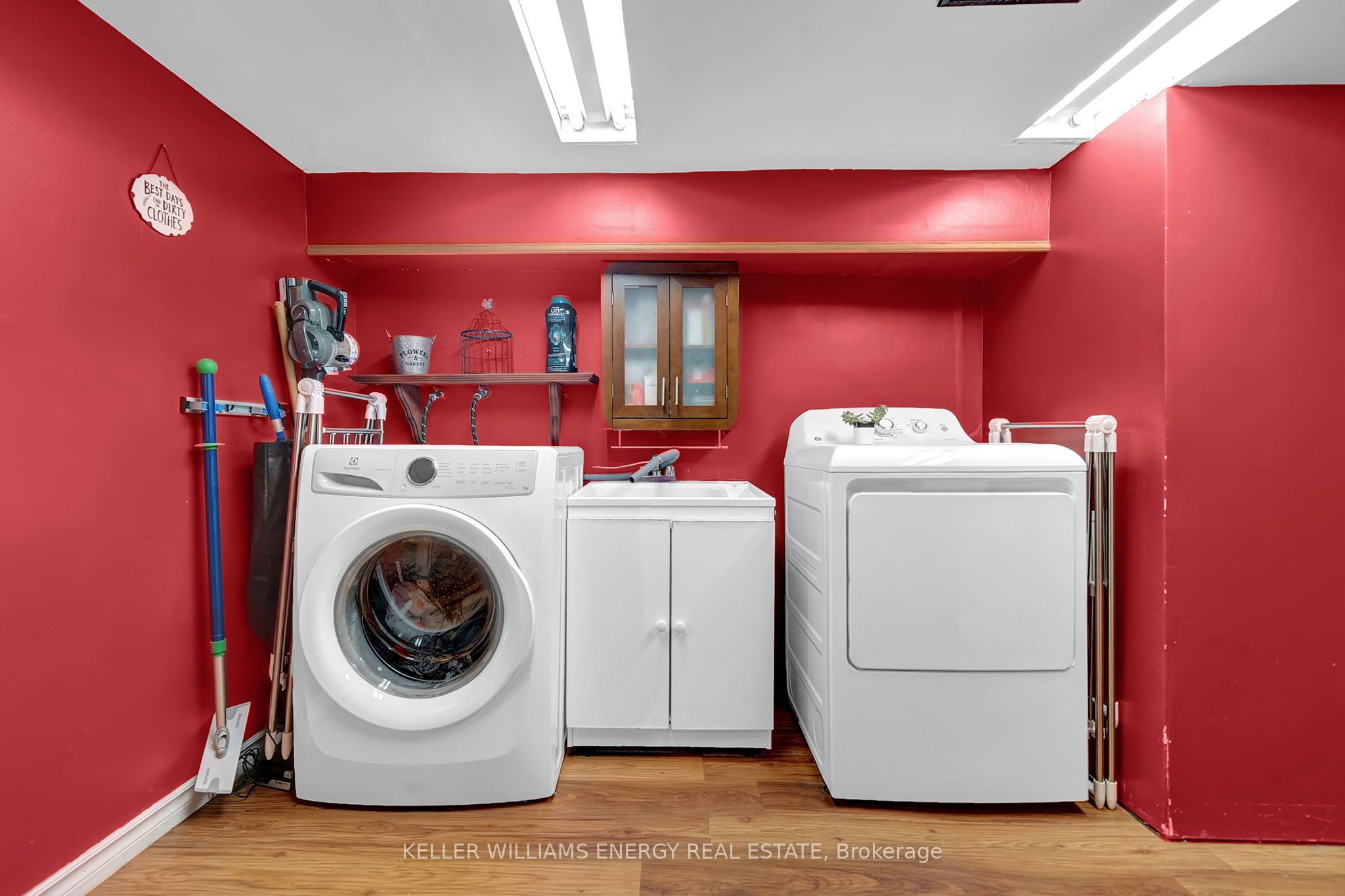 1725 Brownsville Road Property Photo 30