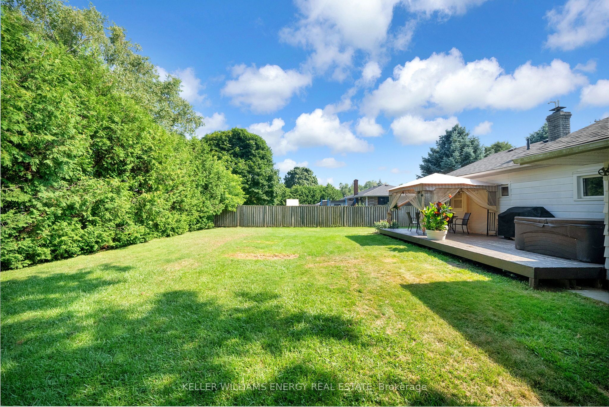 1725 Brownsville Road Property Photo 33