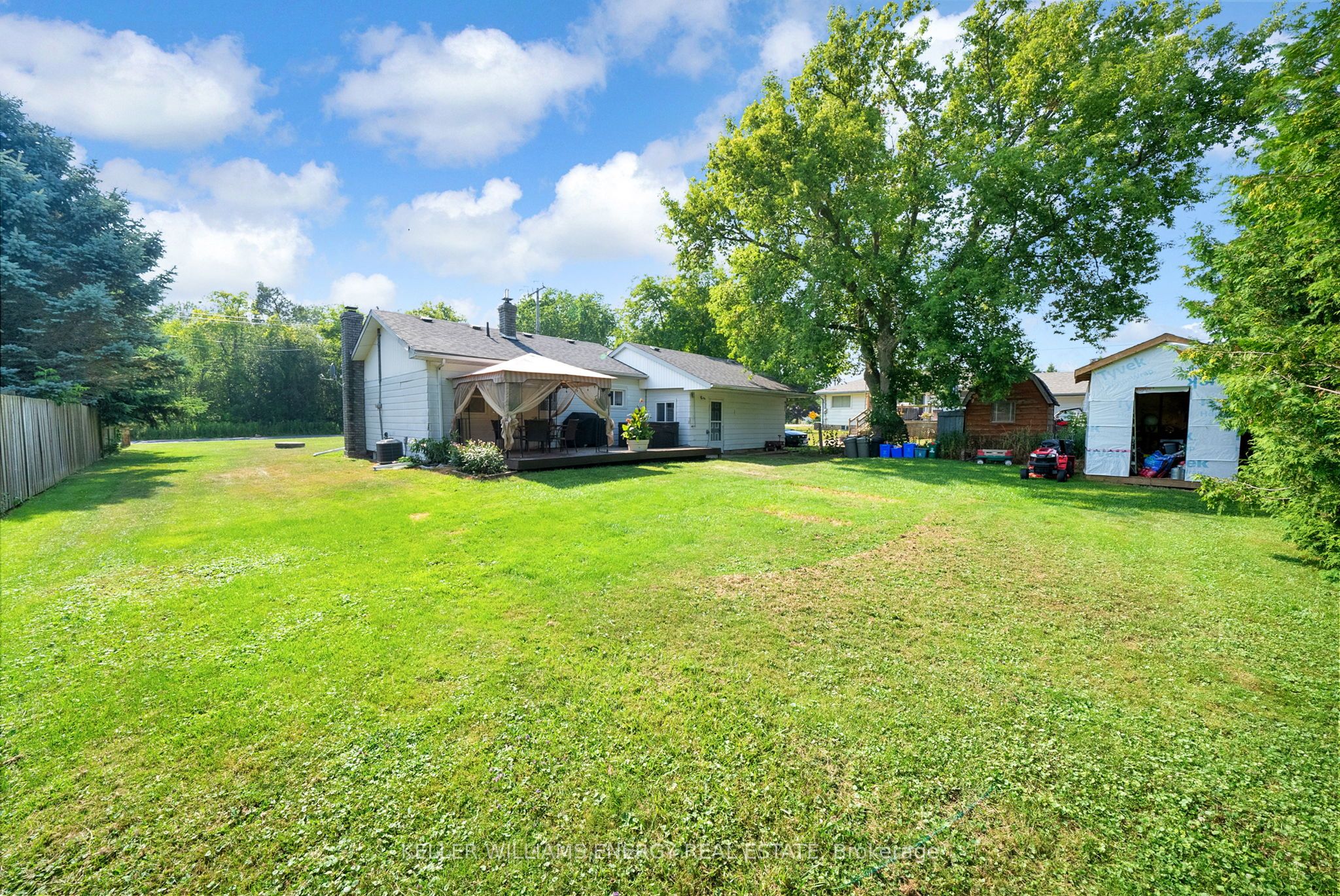 1725 Brownsville Road Property Photo 37