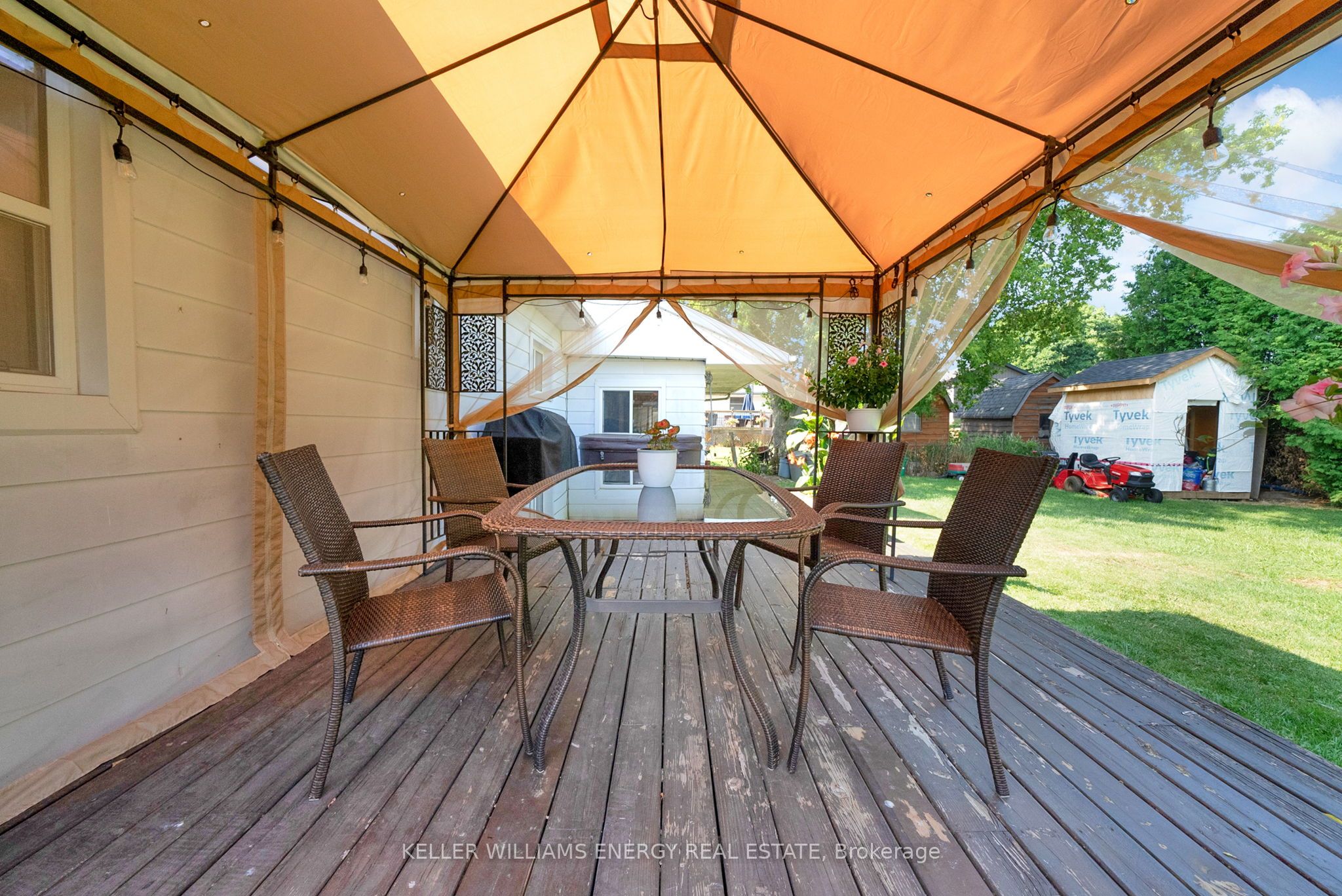1725 Brownsville Road Property Photo 39