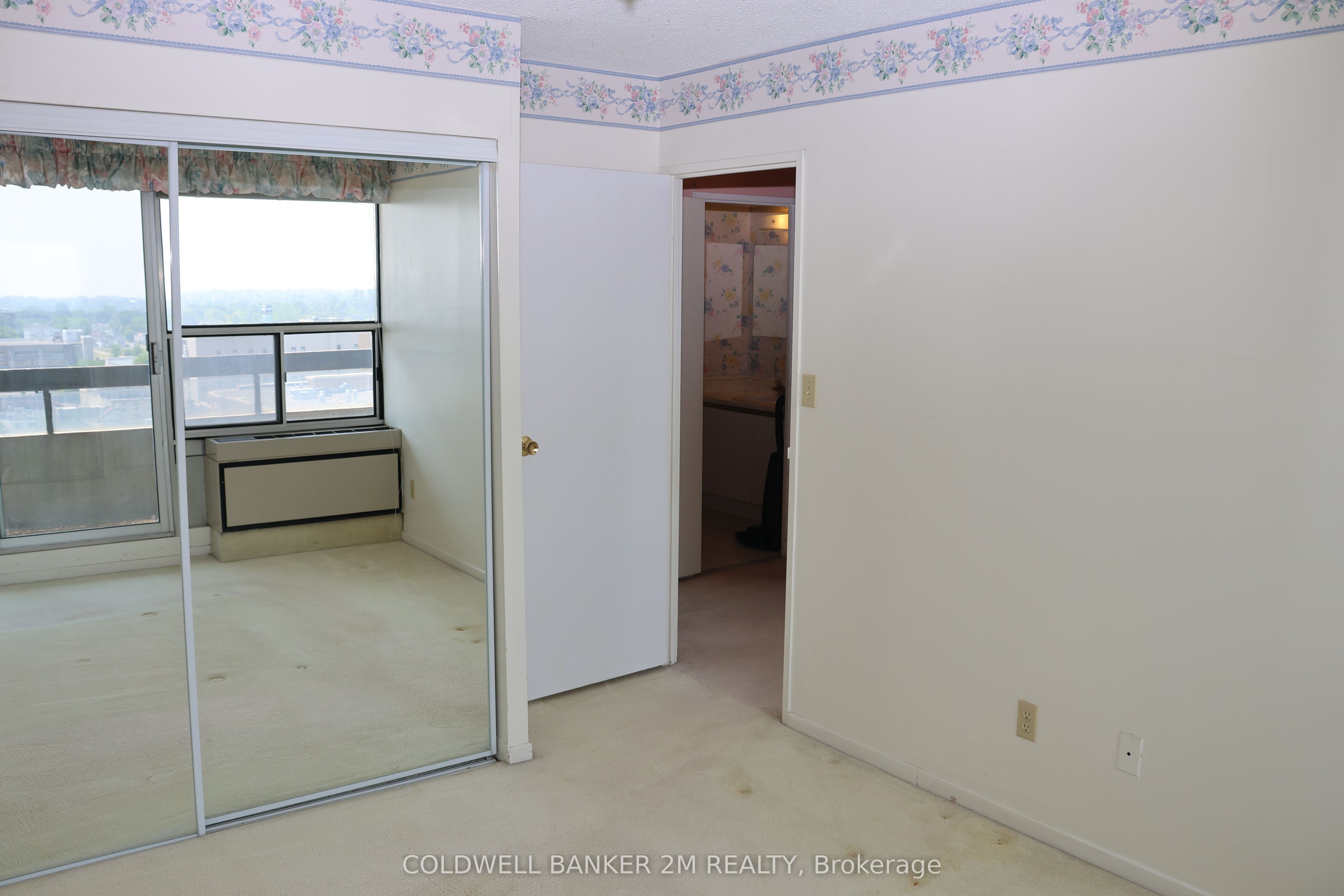 55 William Street E 1113 Property Photo 10