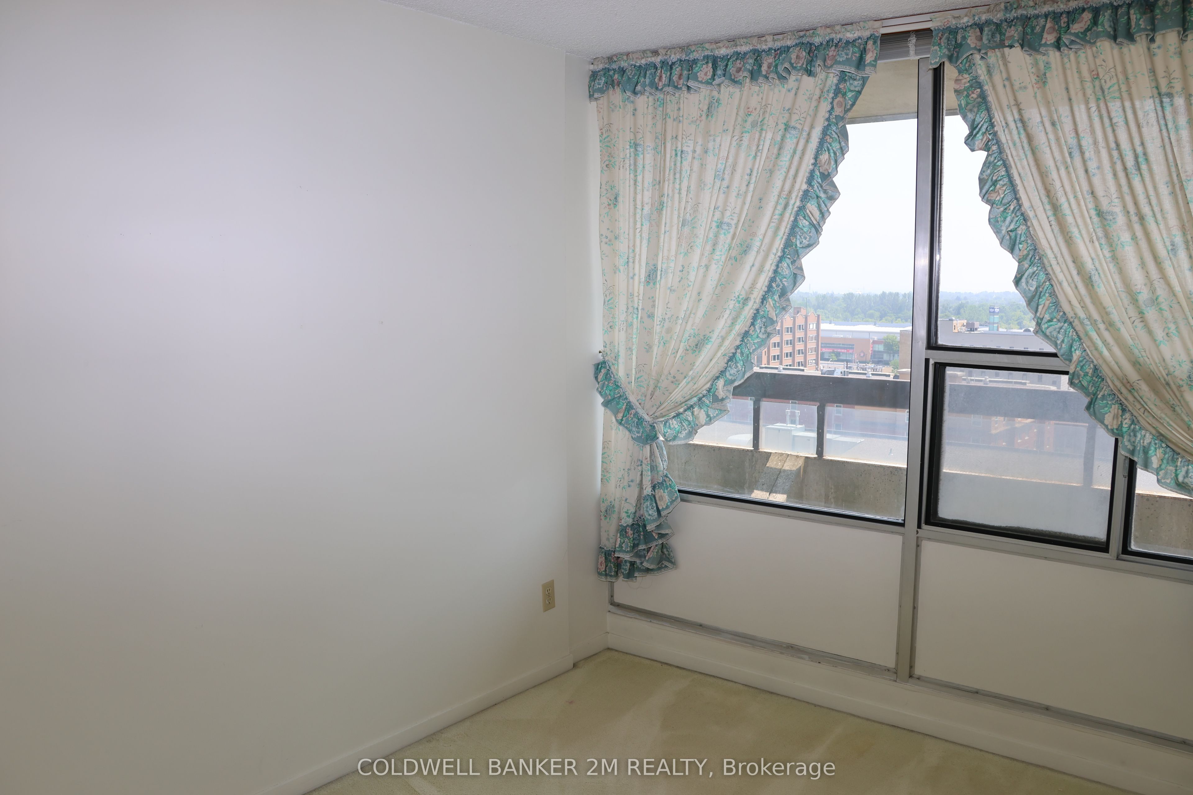 55 William Street E 1113 Property Photo 12