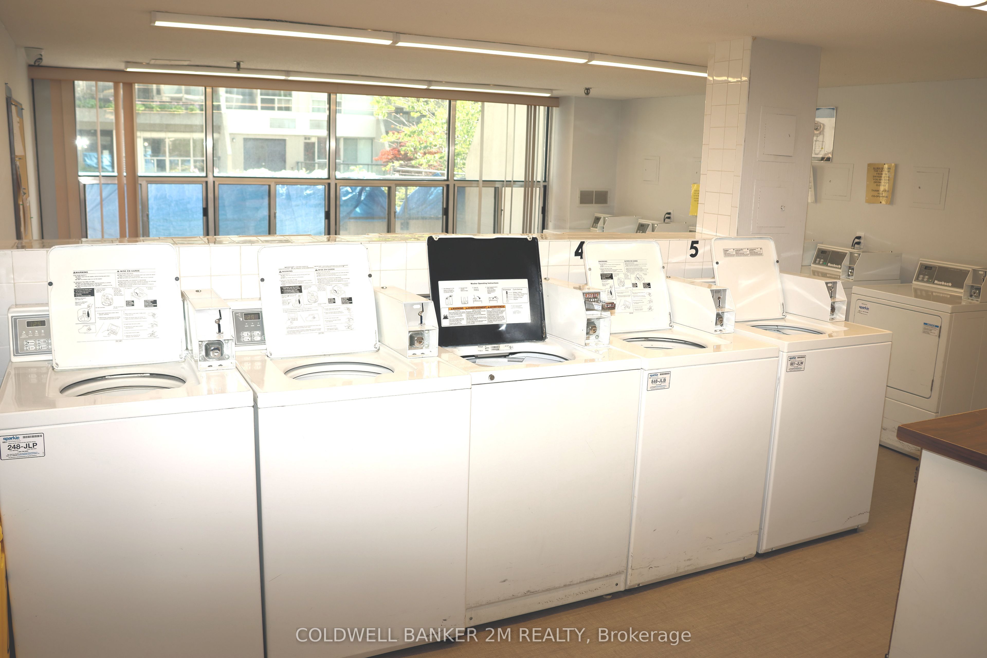 55 William Street E 1113 Property Photo 22