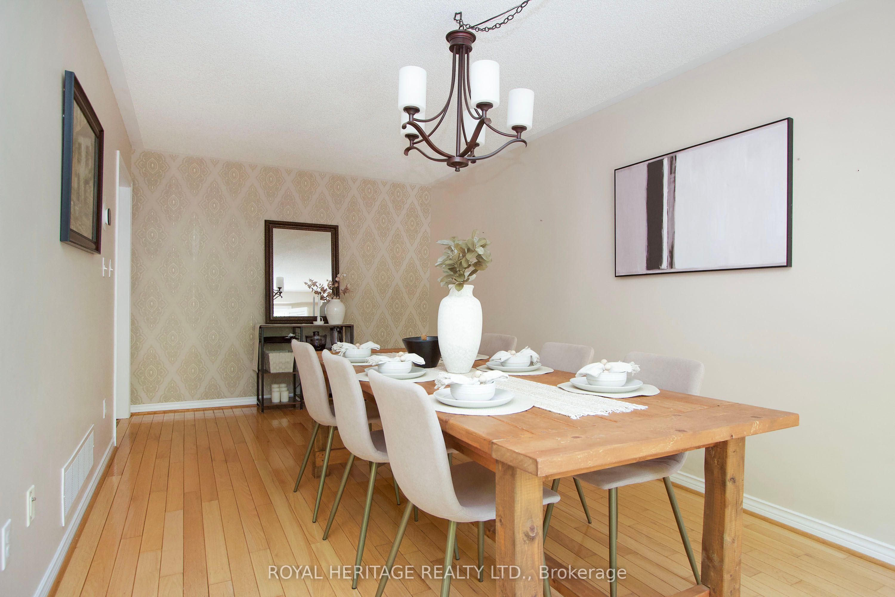 55 Hearthstone Crescent Property Photo 14