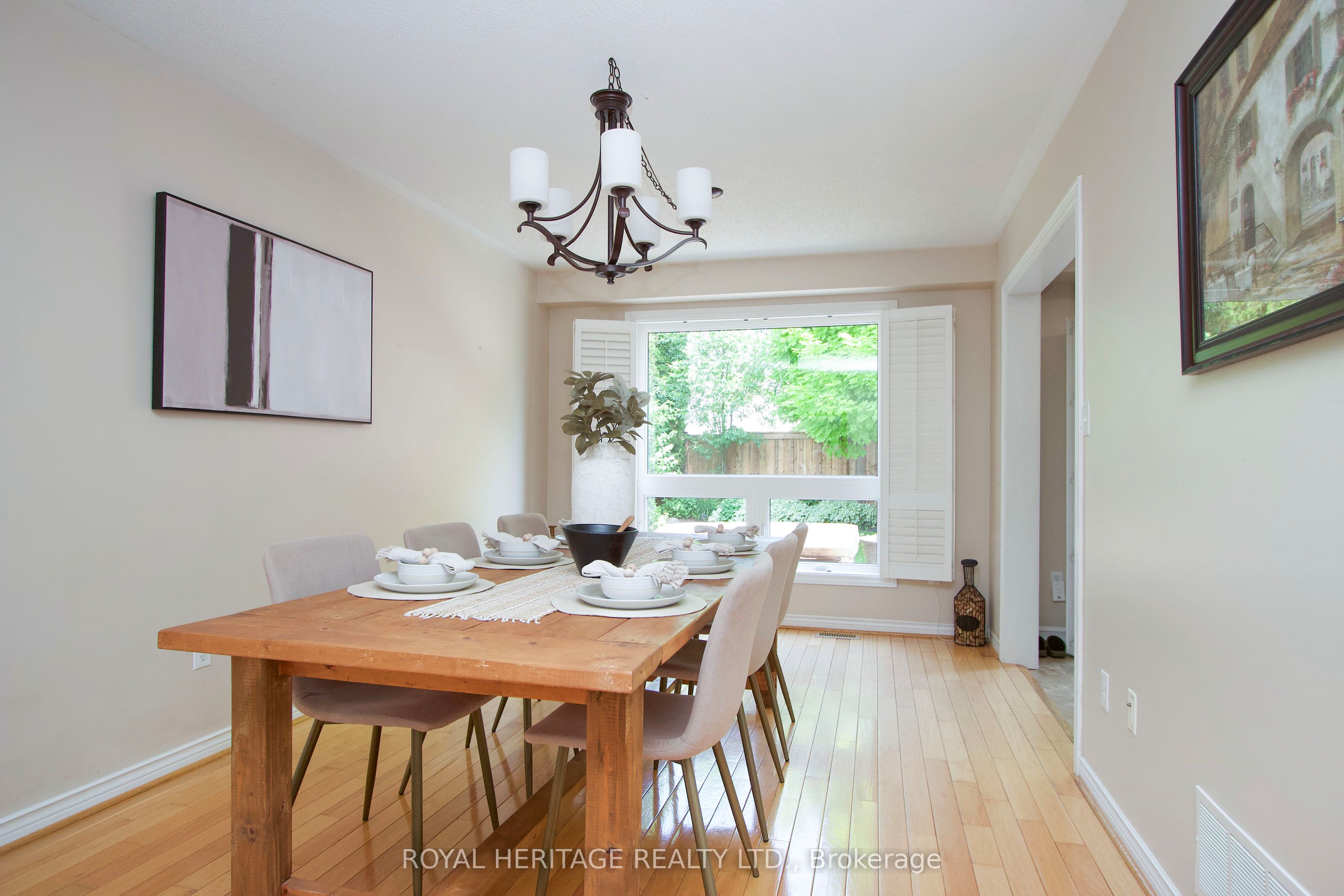 55 Hearthstone Crescent Property Photo 15