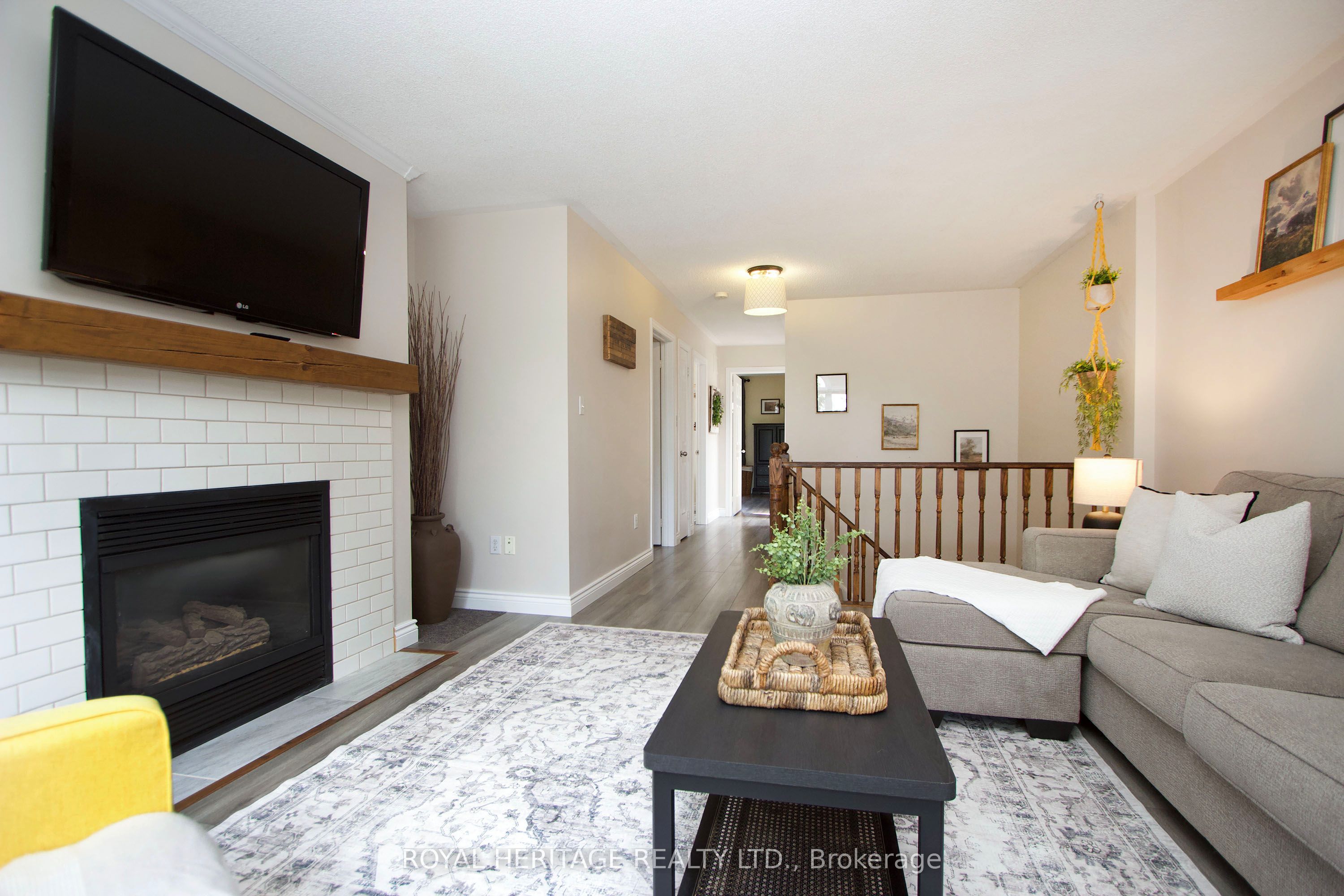 55 Hearthstone Crescent Property Photo 19