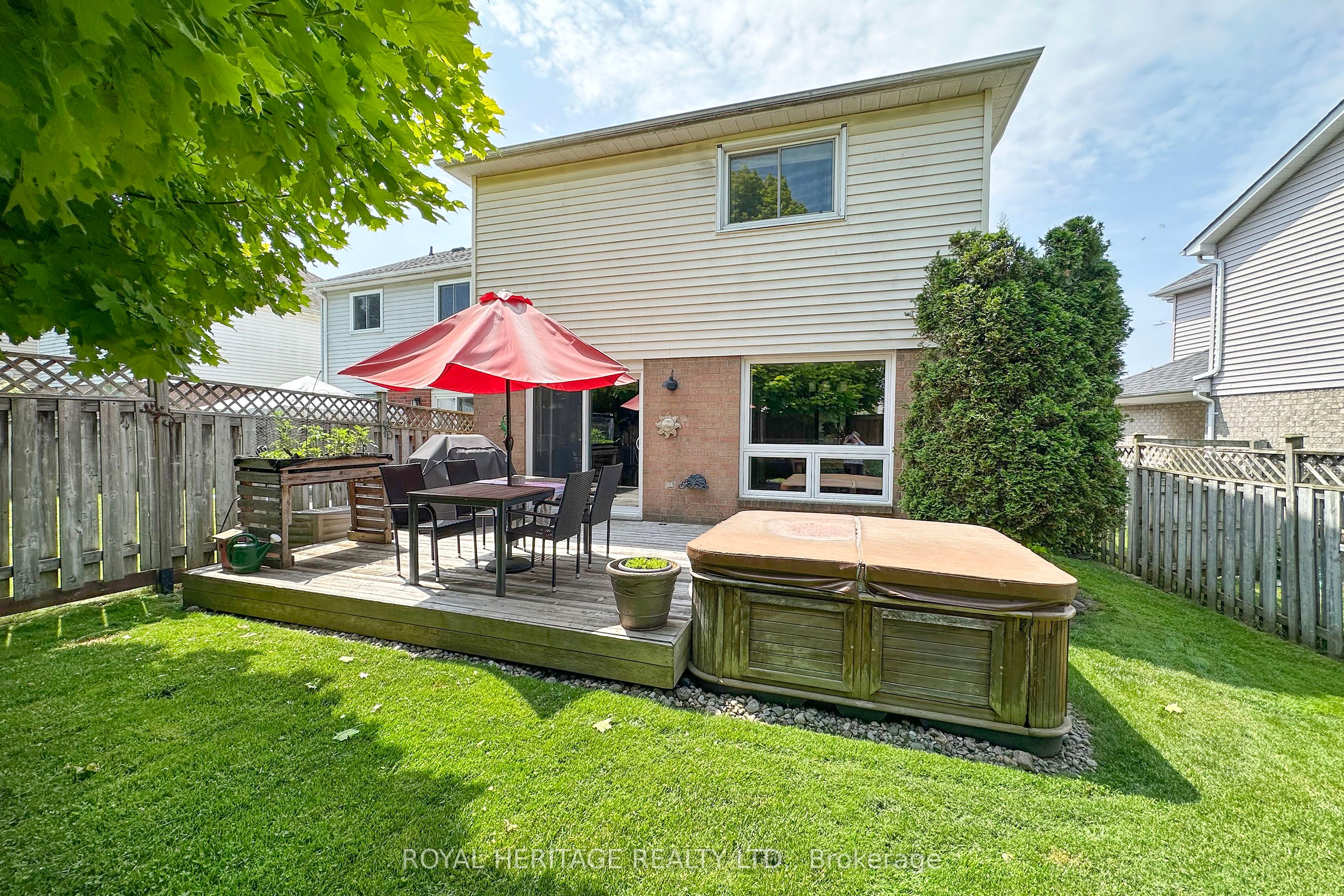 55 Hearthstone Crescent Property Photo 27