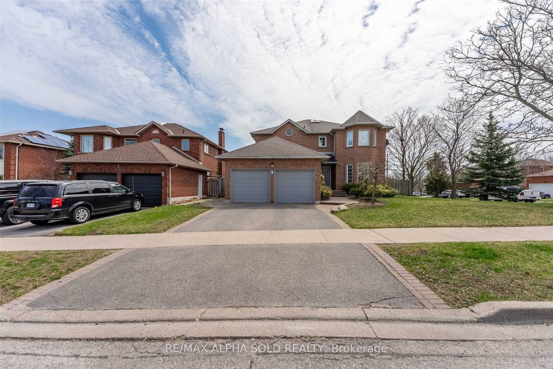 21 Willowbrook Drive Property Photo 1