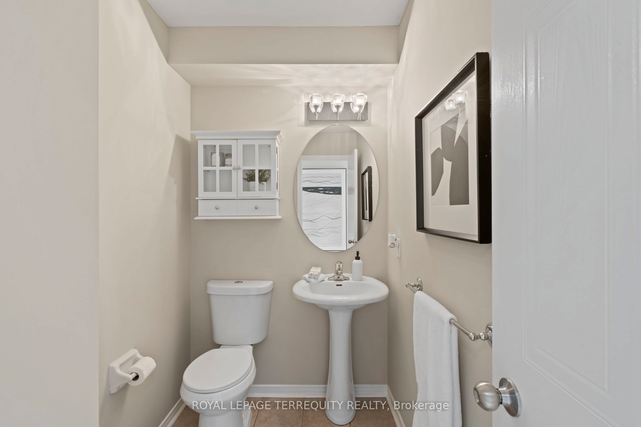 74 Samandria Avenue Property Photo 6