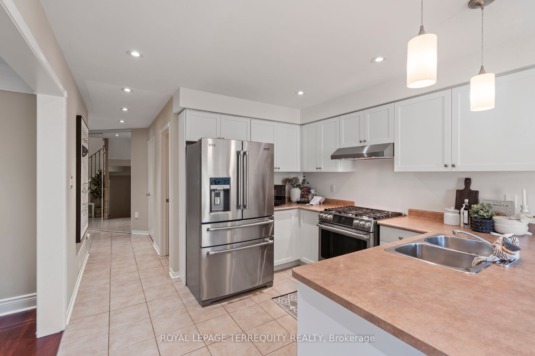 74 Samandria Avenue Property Photo 7