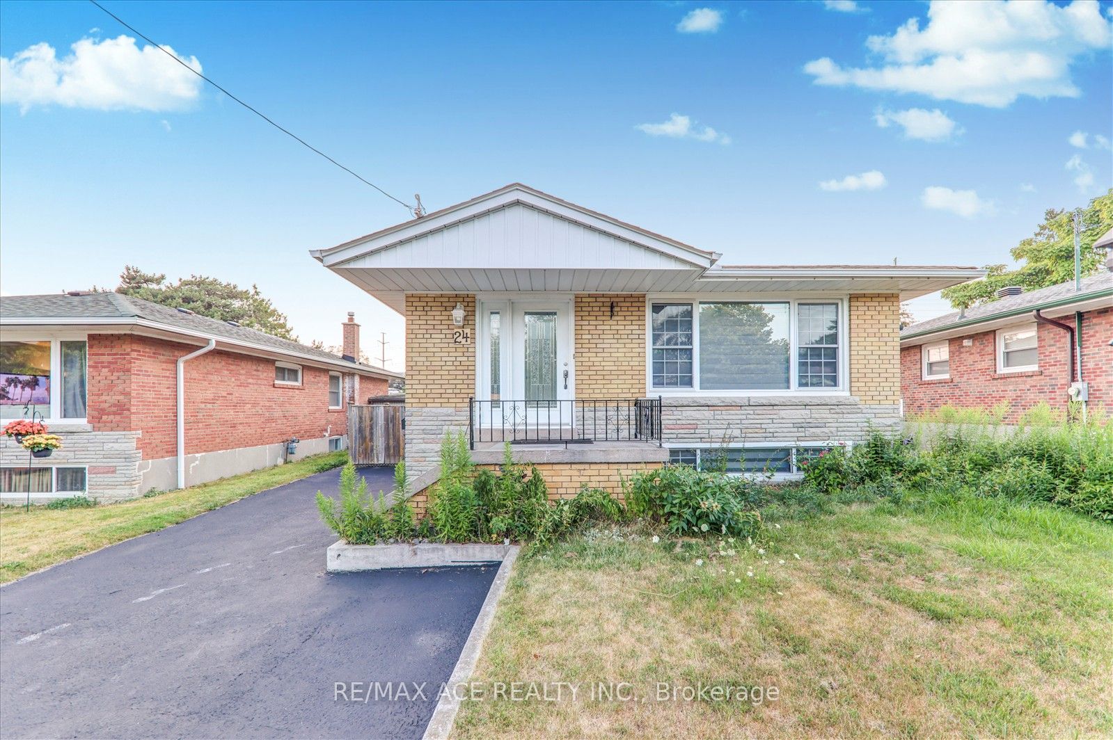 24 Wantanopa Crescent Property Photo 1