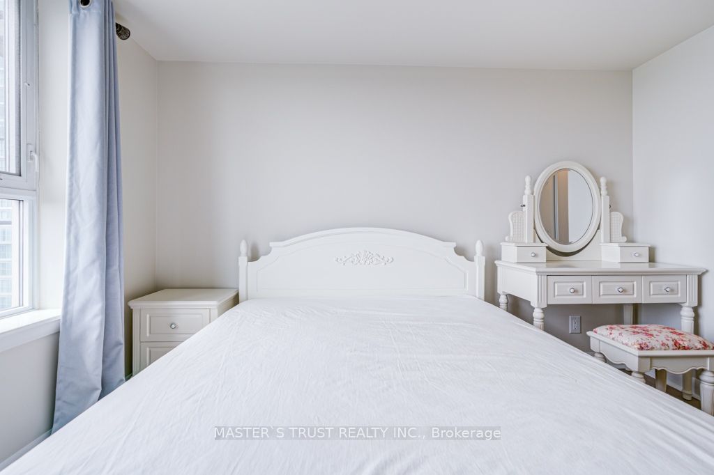 190 Borough Drive 2708 Property Photo 22