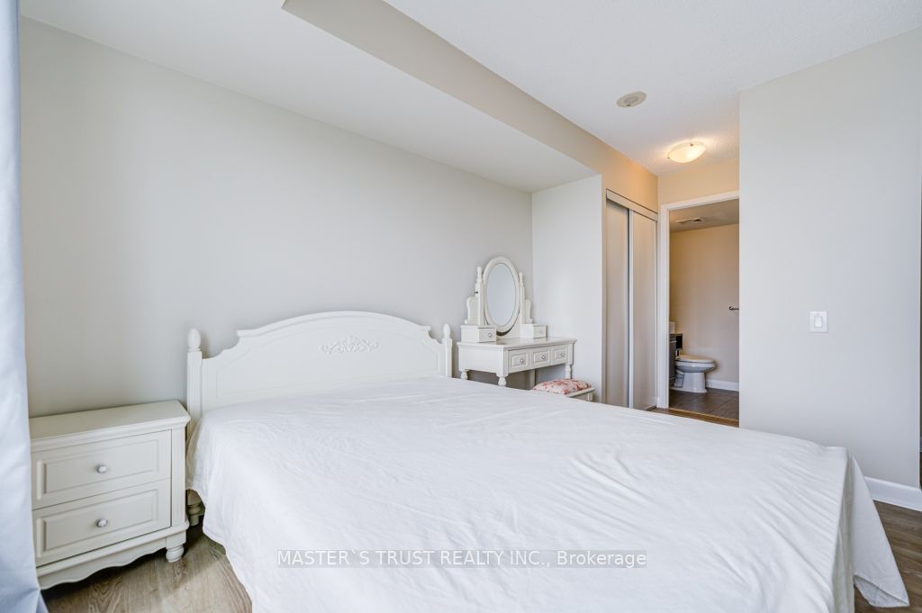 190 Borough Drive 2708 Property Photo 23
