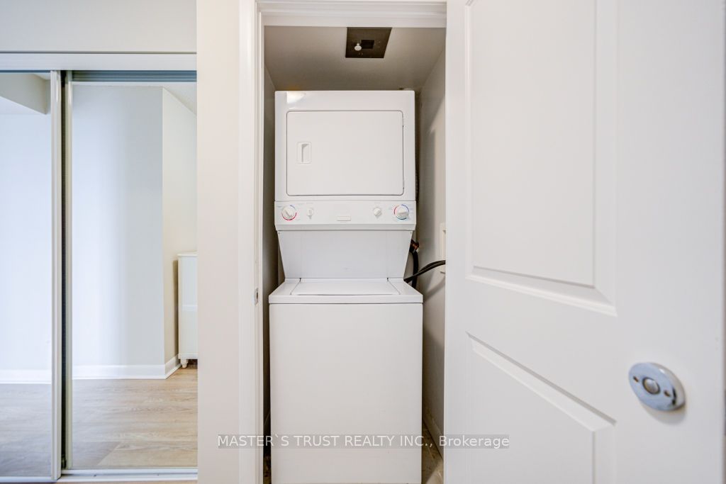 190 Borough Drive 2708 Property Photo 32