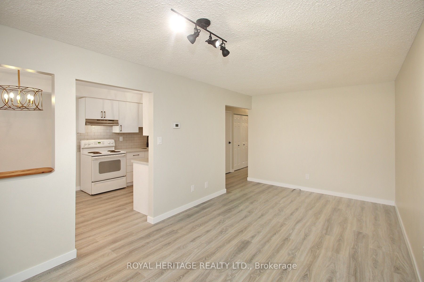 27 Parker Crescent Property Photo 9