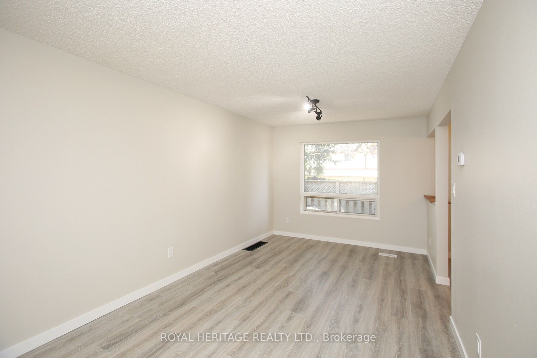 27 Parker Crescent Property Photo 10