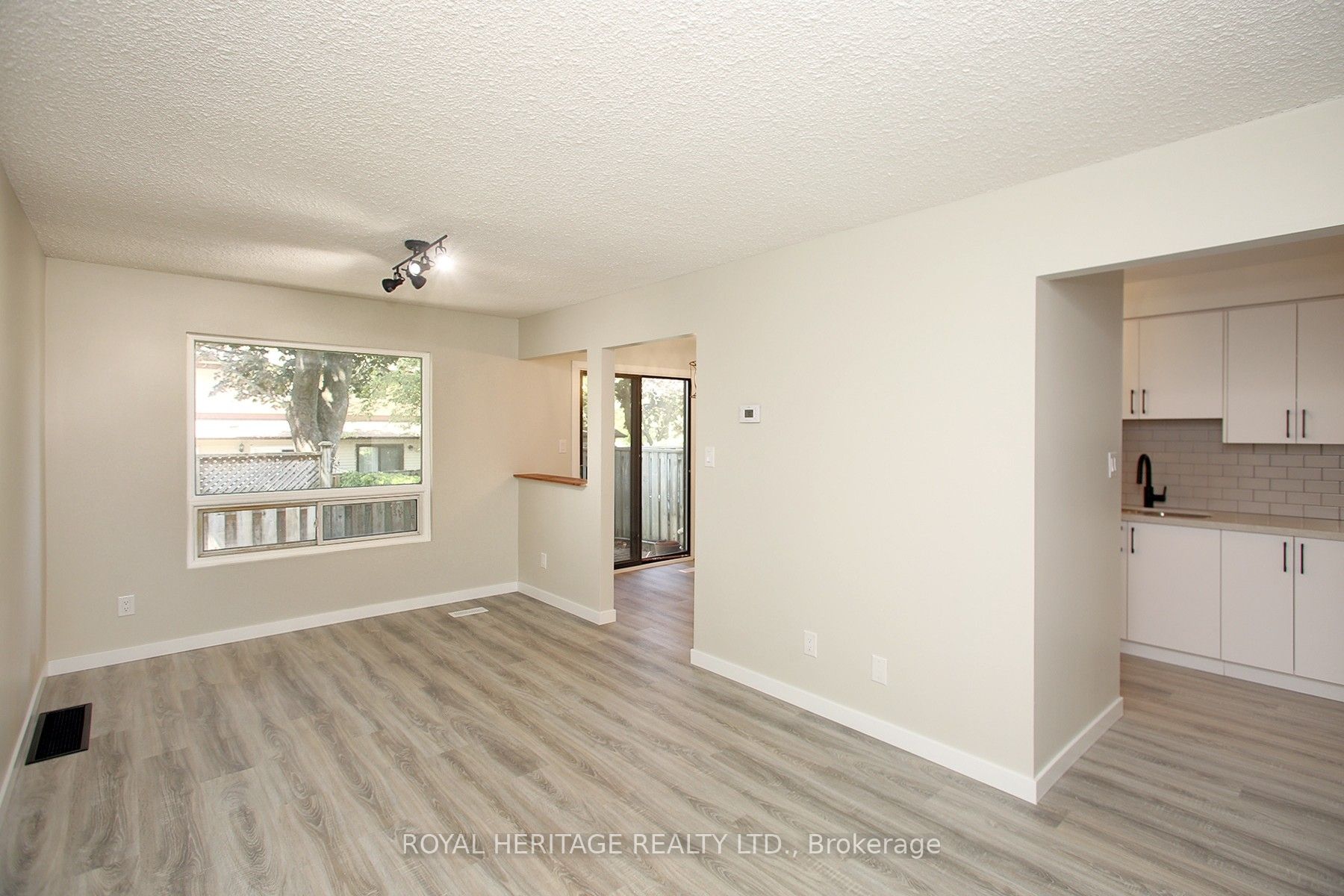 27 Parker Crescent Property Photo 11