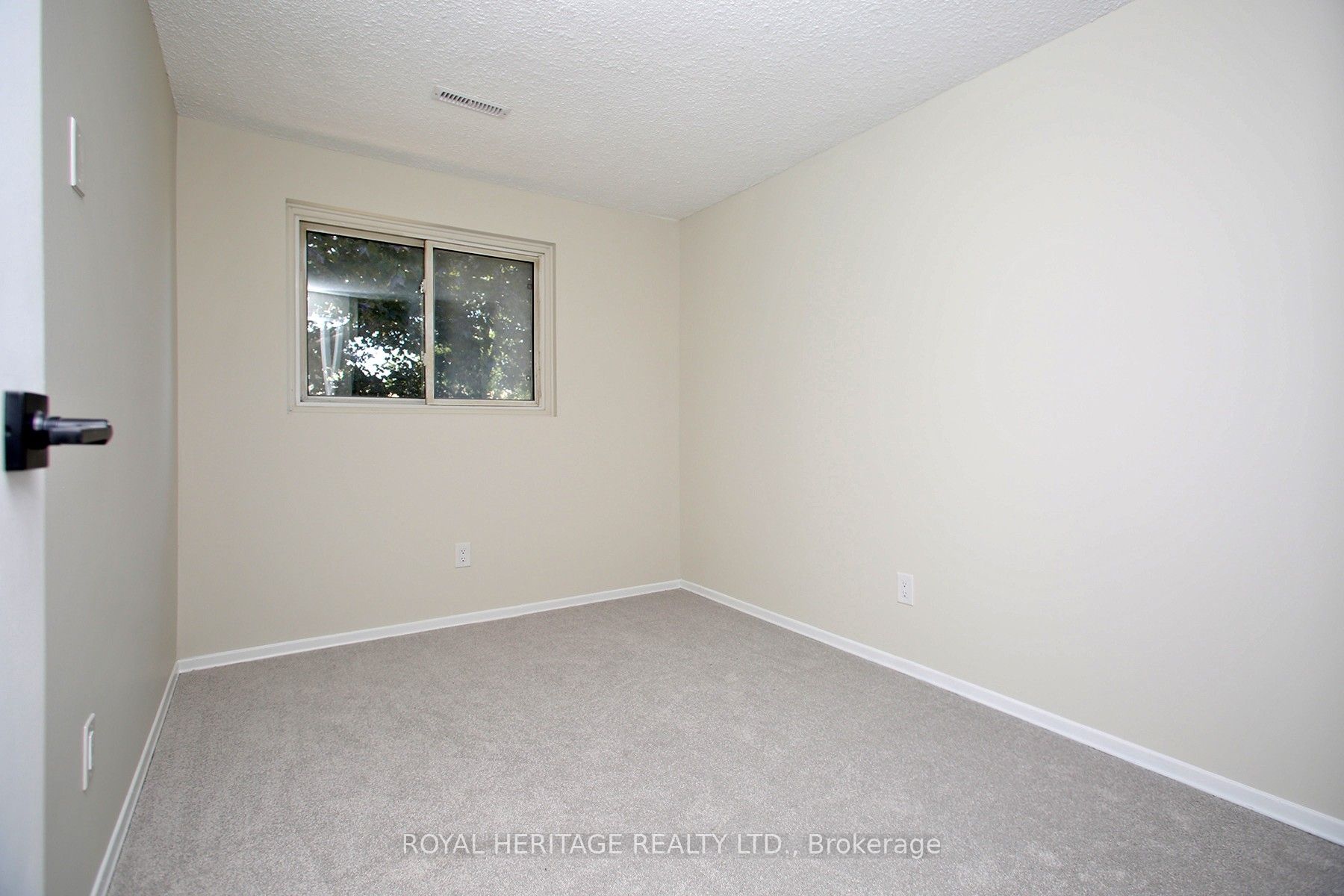 27 Parker Crescent Property Photo 18