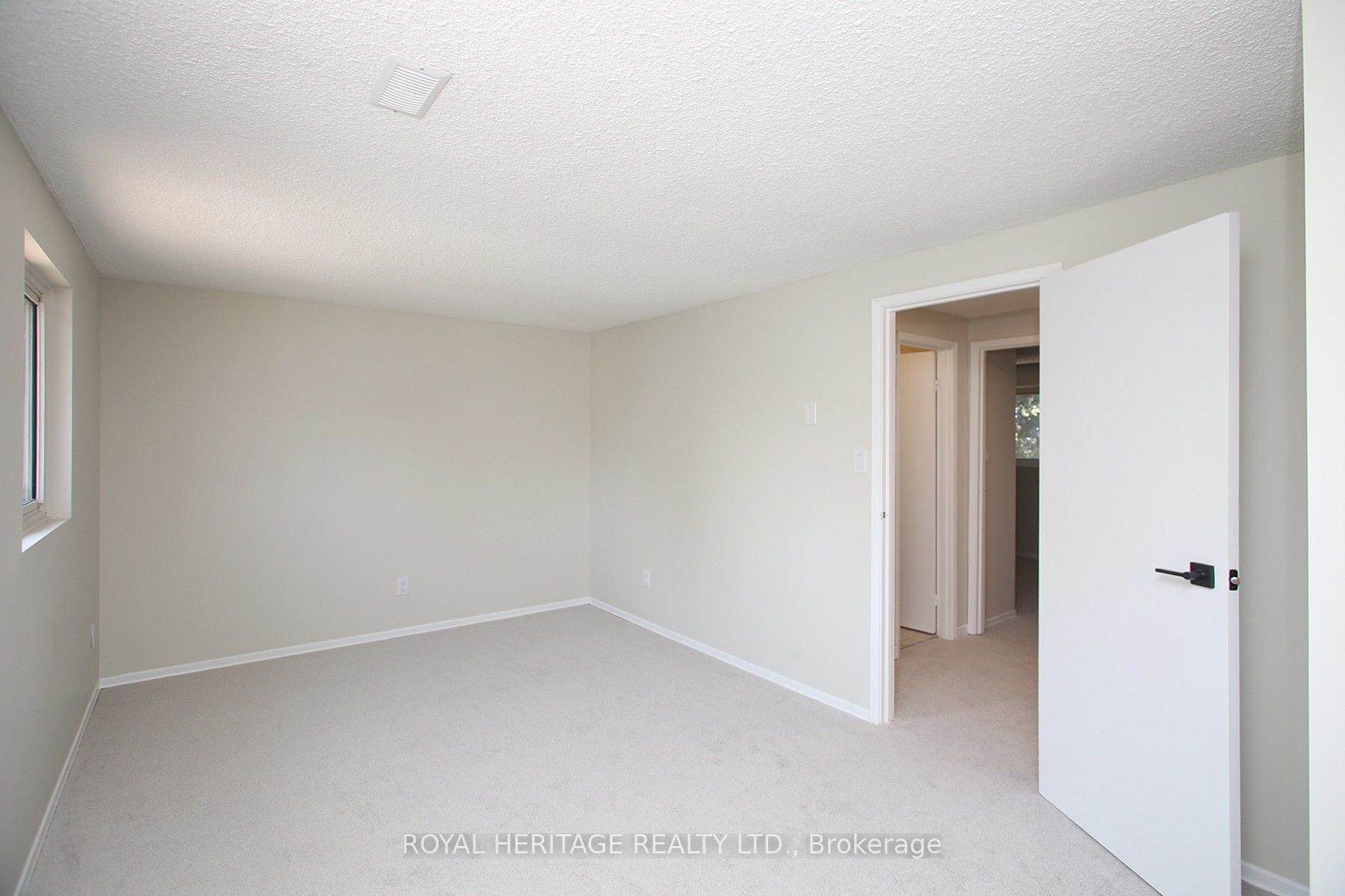 27 Parker Crescent Property Photo 20