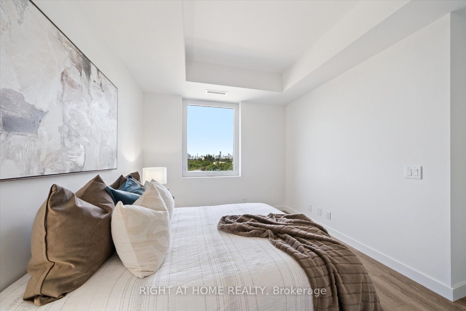 1050 Eastern Avenue 613 Property Photo 18