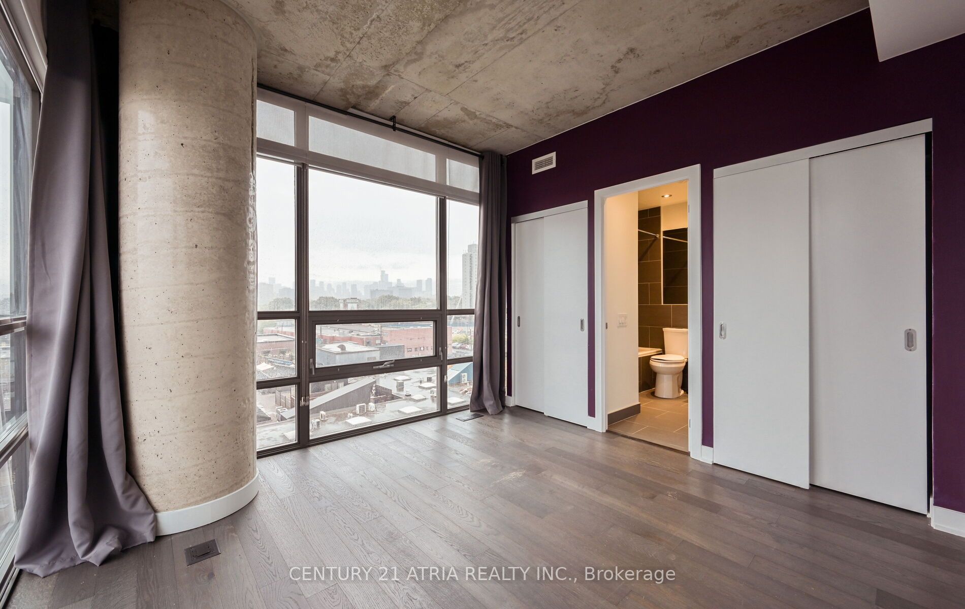 319 Carlaw Avenue 802 Property Photo 20