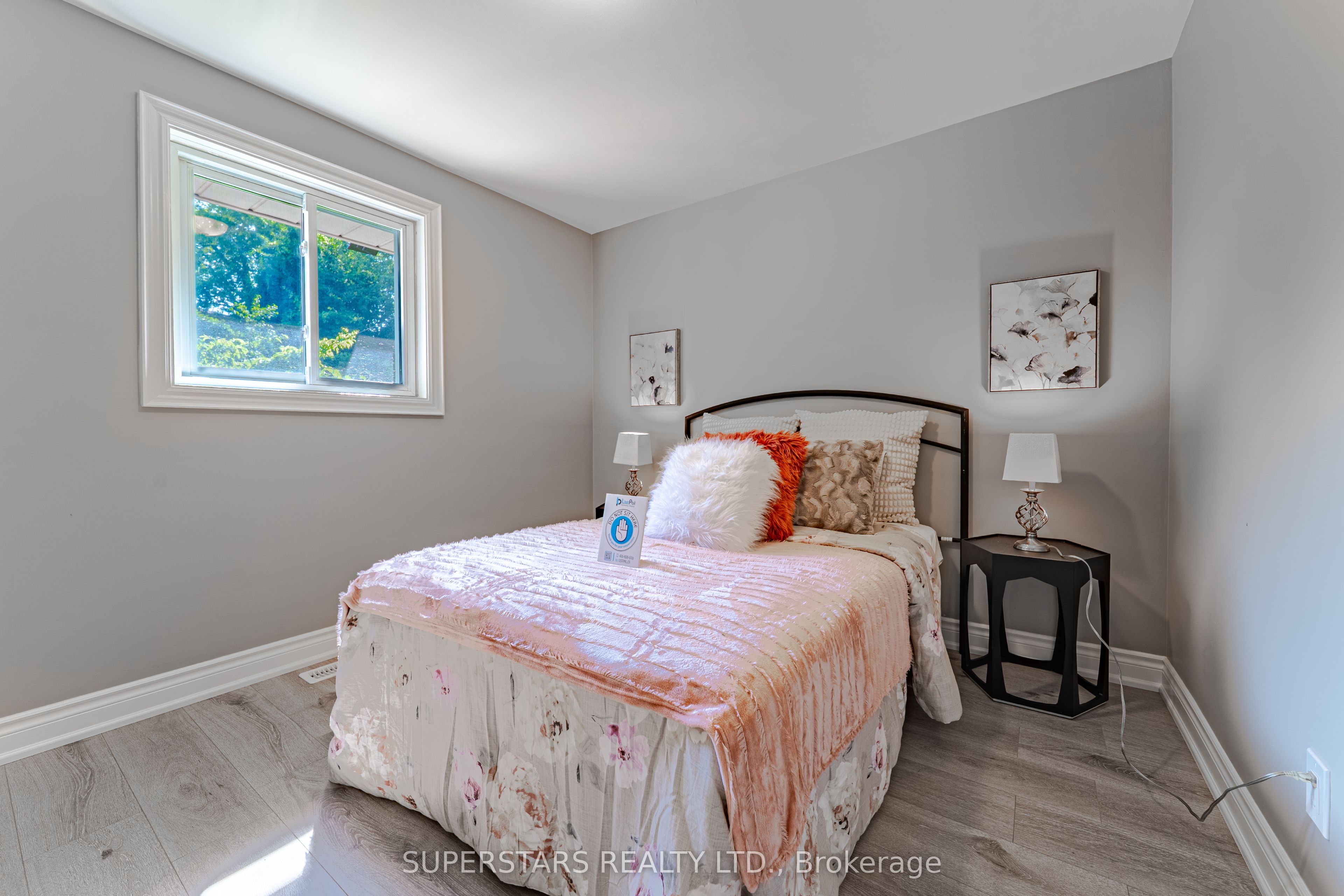 461 Cromwell Avenue Property Photo 14