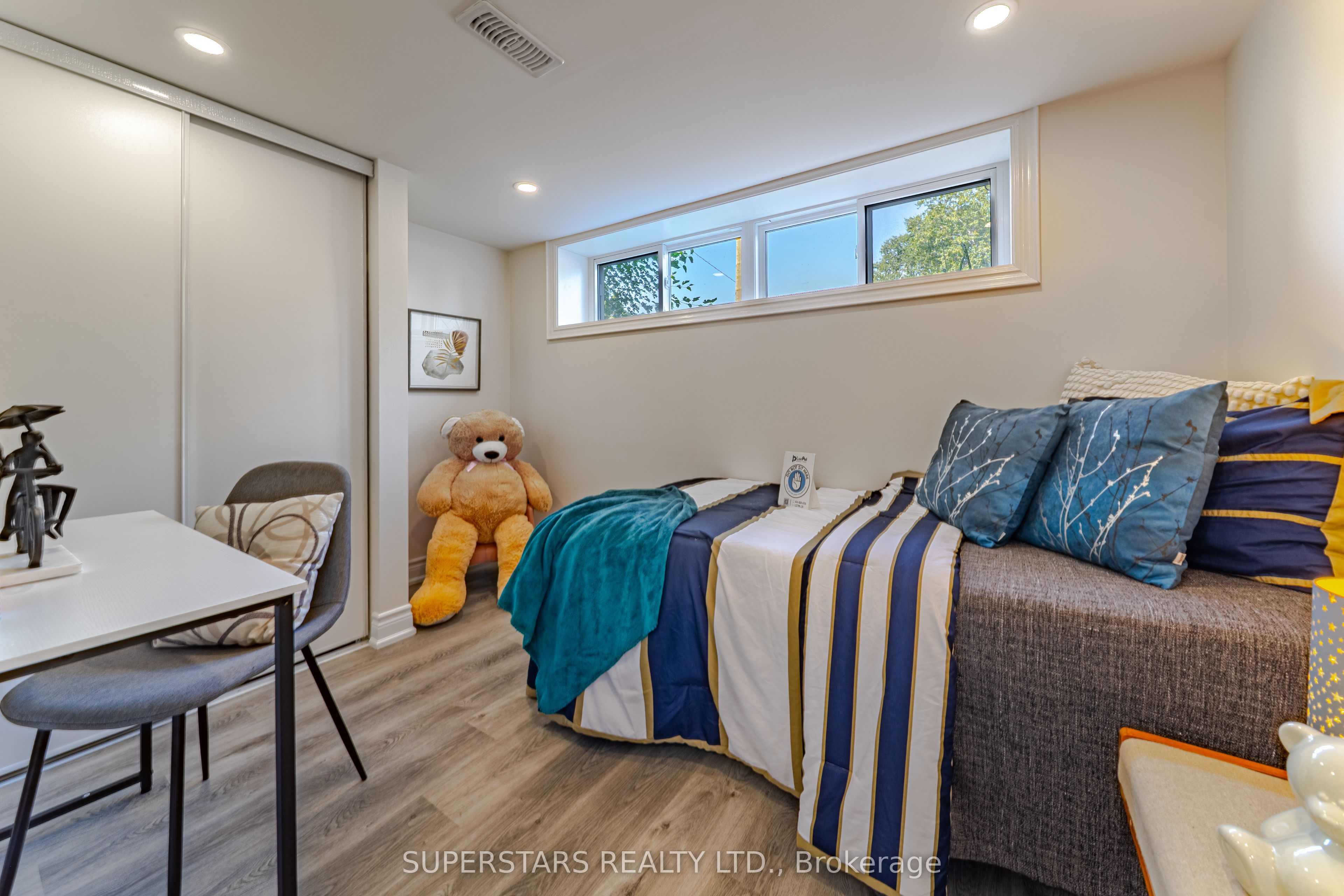 461 Cromwell Avenue Property Photo 29