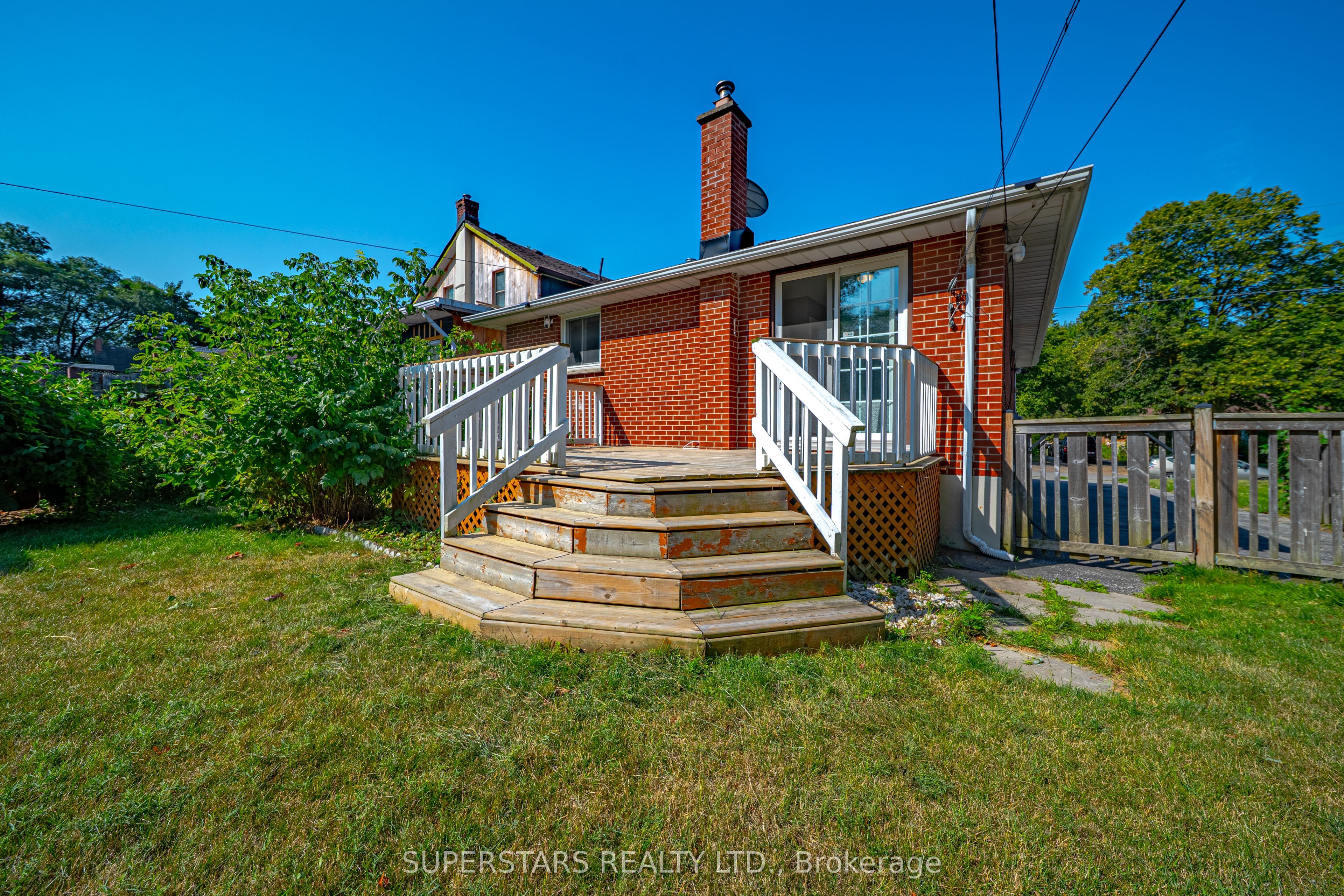 461 Cromwell Avenue Property Photo 32